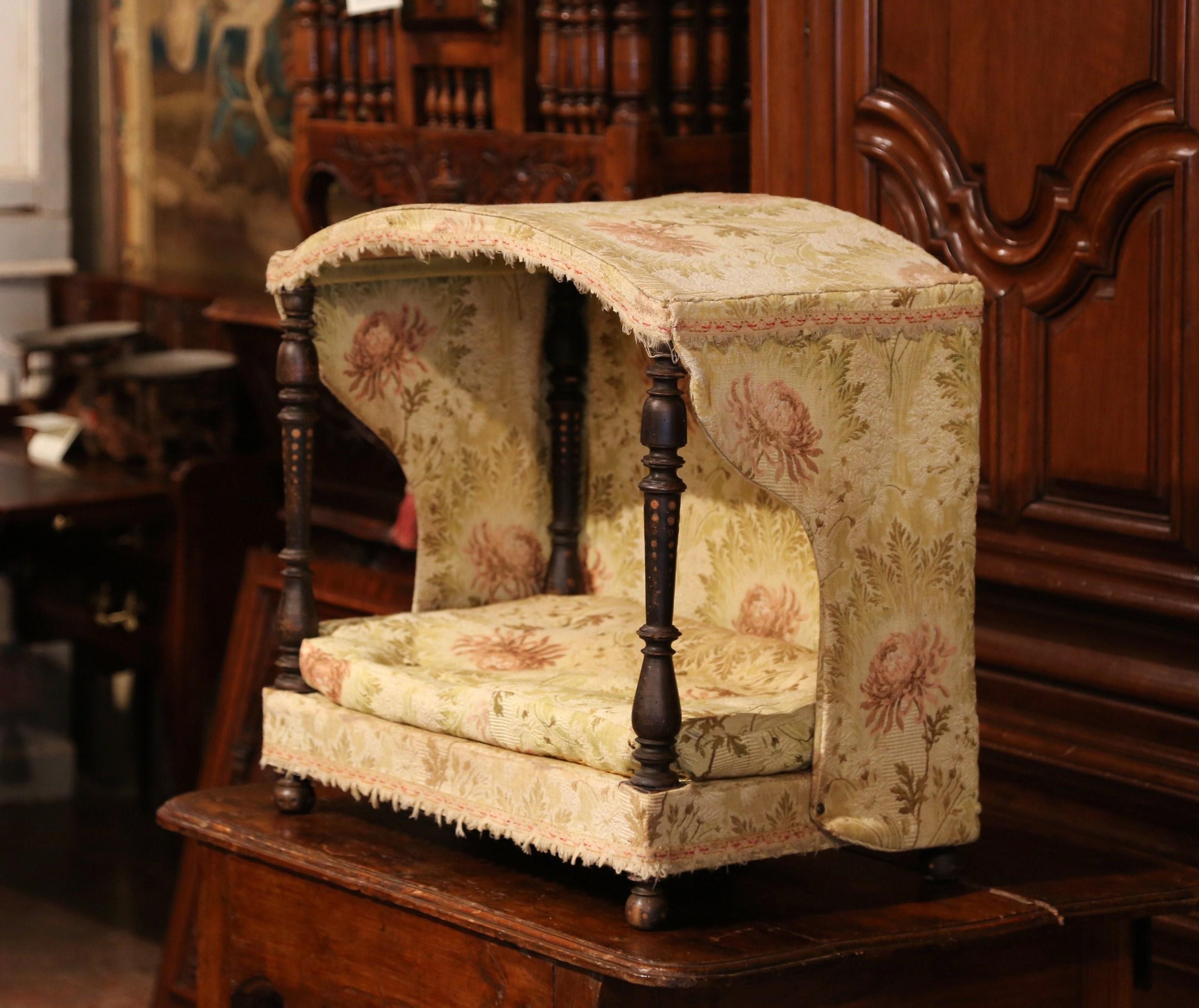 Hand-Carved 19th Century French Directoire Carved Oak Four-Post Dog House and Vintage Fabric