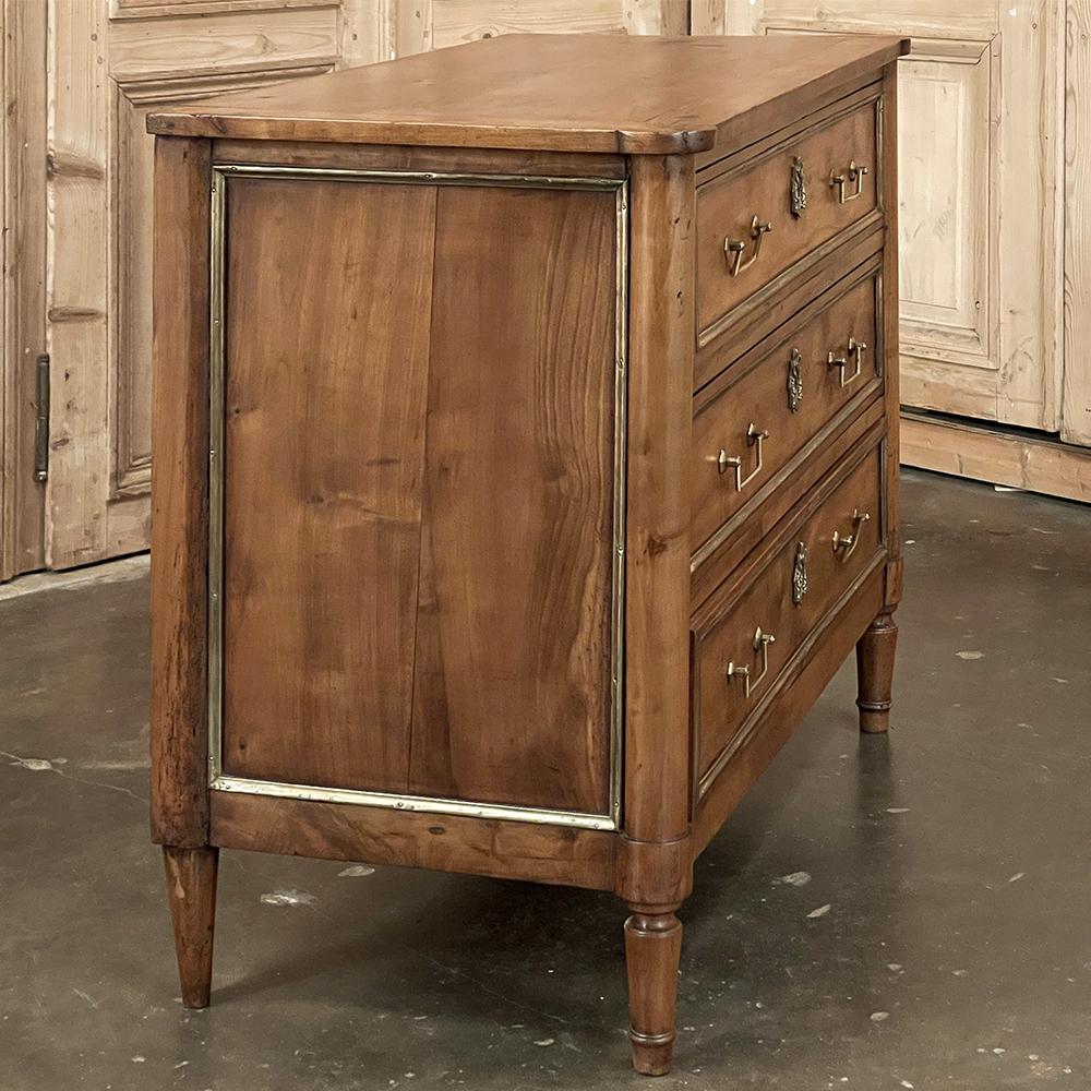 19th Century French Directoire Cherry Wood Commode For Sale 10