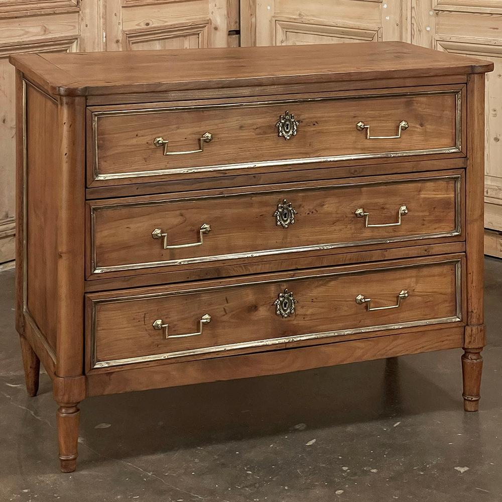 Hand-Crafted 19th Century French Directoire Cherry Wood Commode For Sale