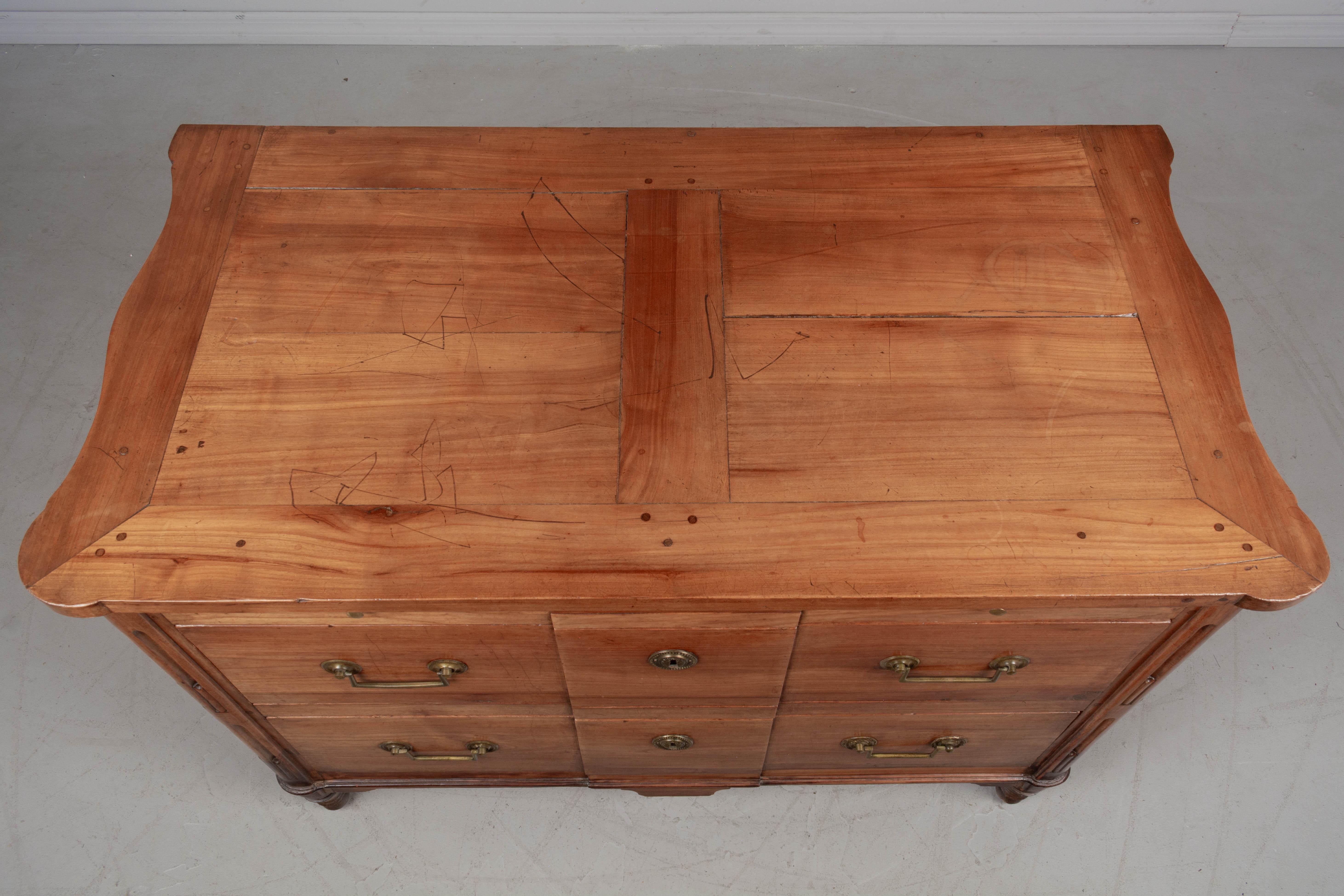 19th Century French Directoire Commode or Chest of Drawers For Sale 4