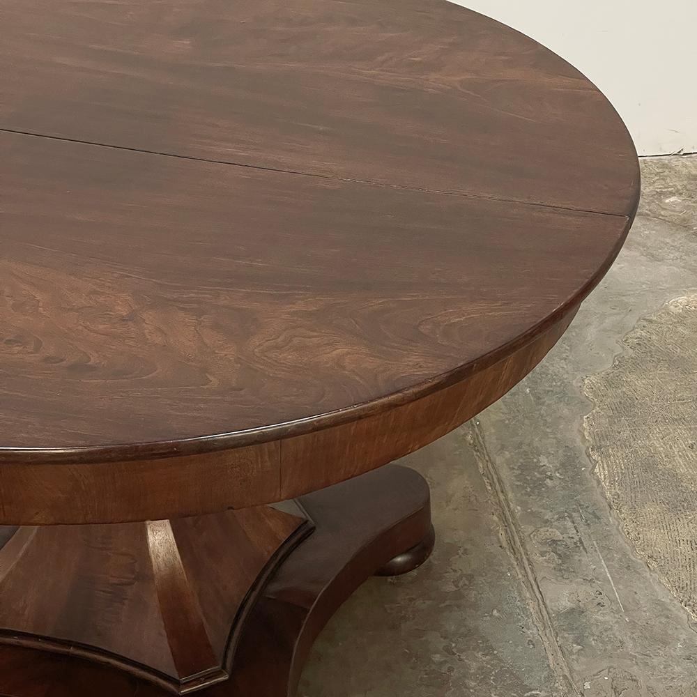 19th Century French Directoire Mahogany Centre Table, Dining Table For Sale 8