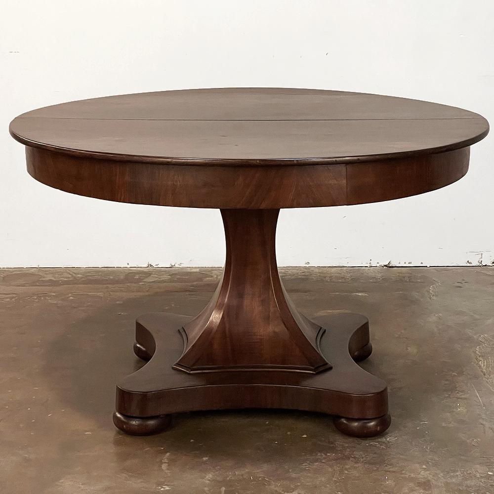 Hand-Crafted 19th Century French Directoire Mahogany Centre Table, Dining Table For Sale