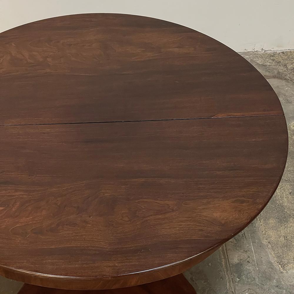 19th Century French Directoire Mahogany Centre Table, Dining Table For Sale 3