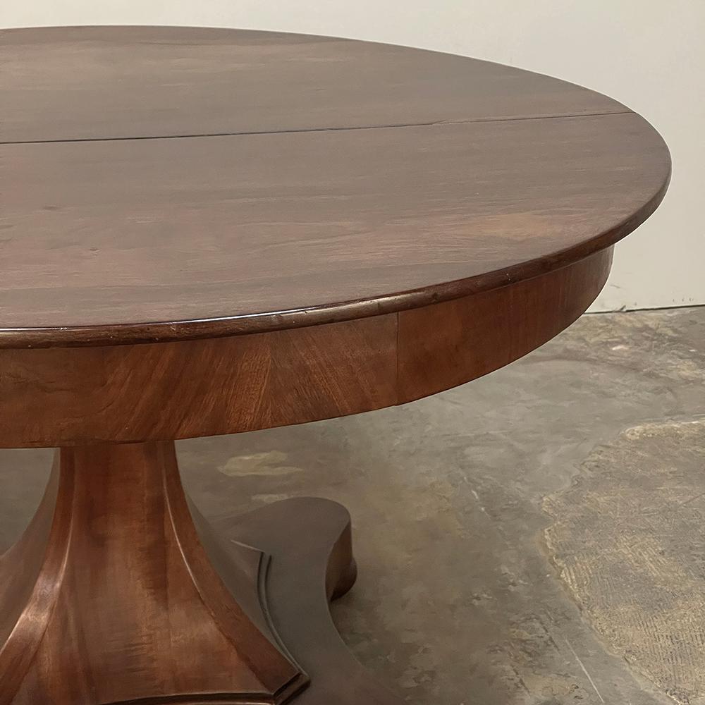 19th Century French Directoire Mahogany Centre Table, Dining Table For Sale 5