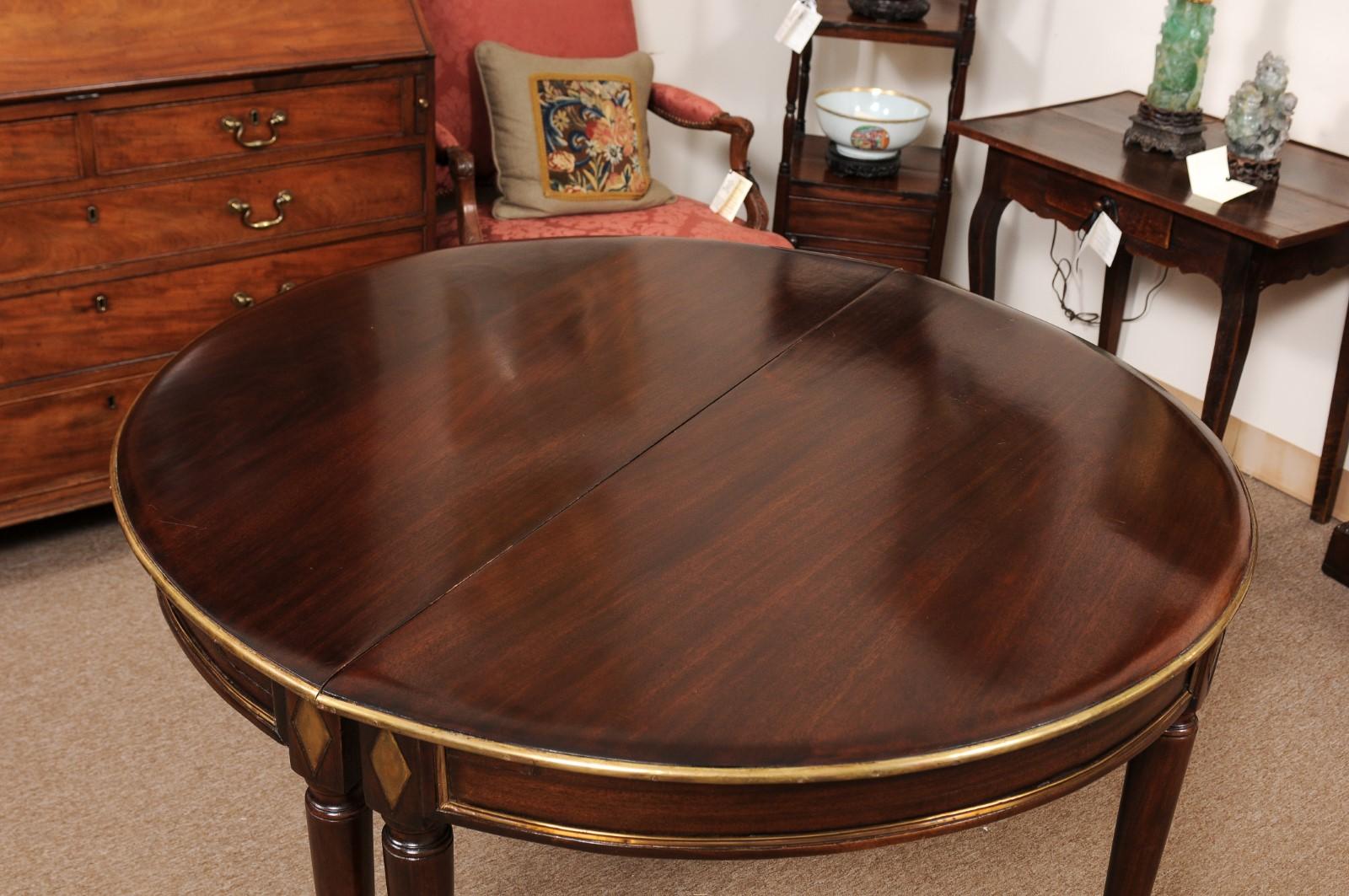 19th Century French Directoire Mahogany Dining Table with Brass Details 7