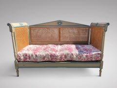 Méridienne en bois et cannage peint du 19ème siècle de style Directoire français