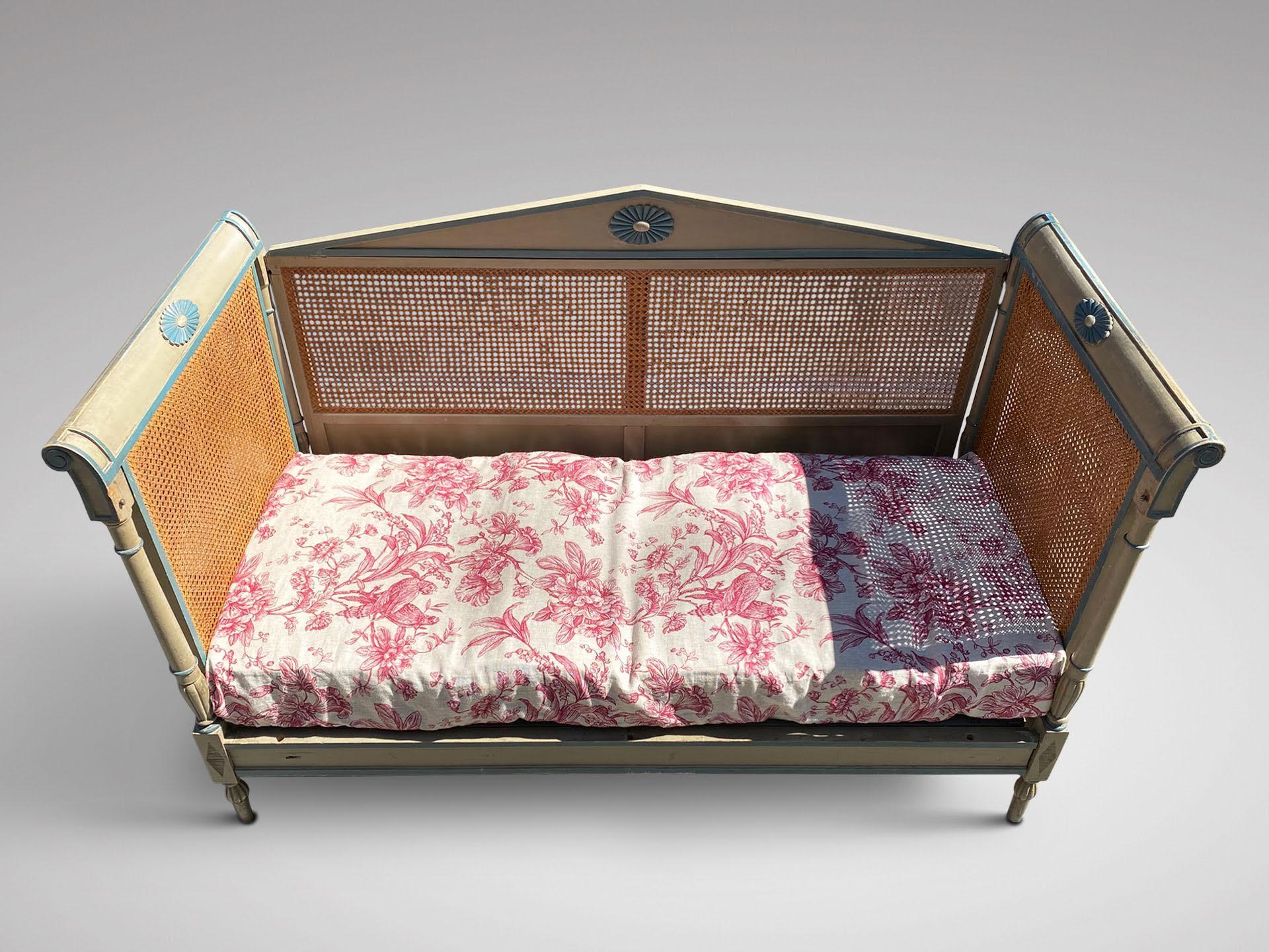 19th Century French Directoire Painted Wood and Cane Daybed Settee 2