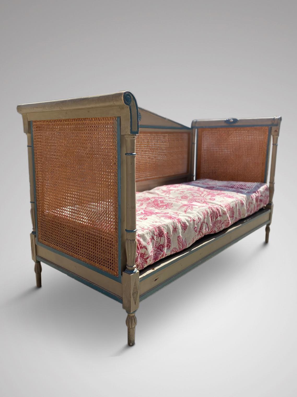 19th Century French Directoire Painted Wood and Cane Daybed Settee 4