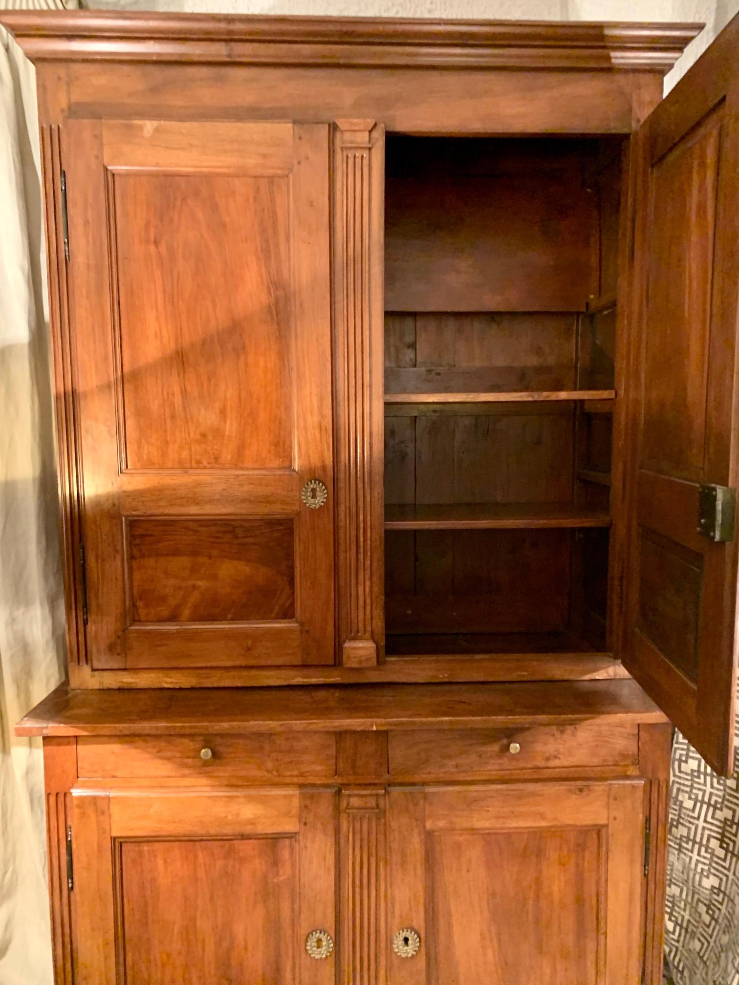 19th Century French Directoire Period Oak Cabinet Bookcase For Sale 5