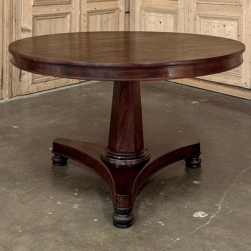 19th Century French Directoire Style Mahogany Round Dining Table In Good Condition In Dallas, TX