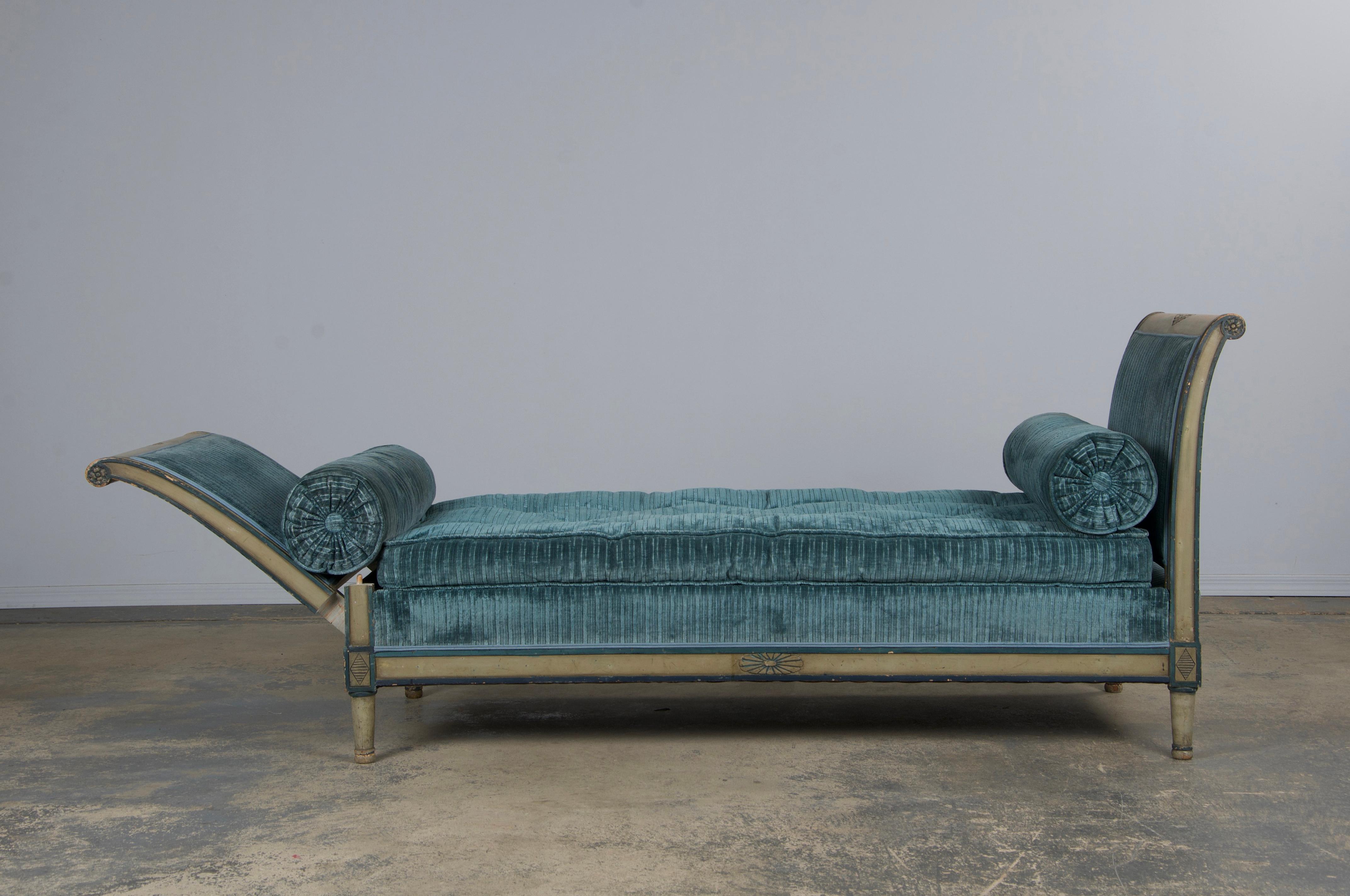 19th Century French Directoire Style Painted Daybed in Blue Velvet 10