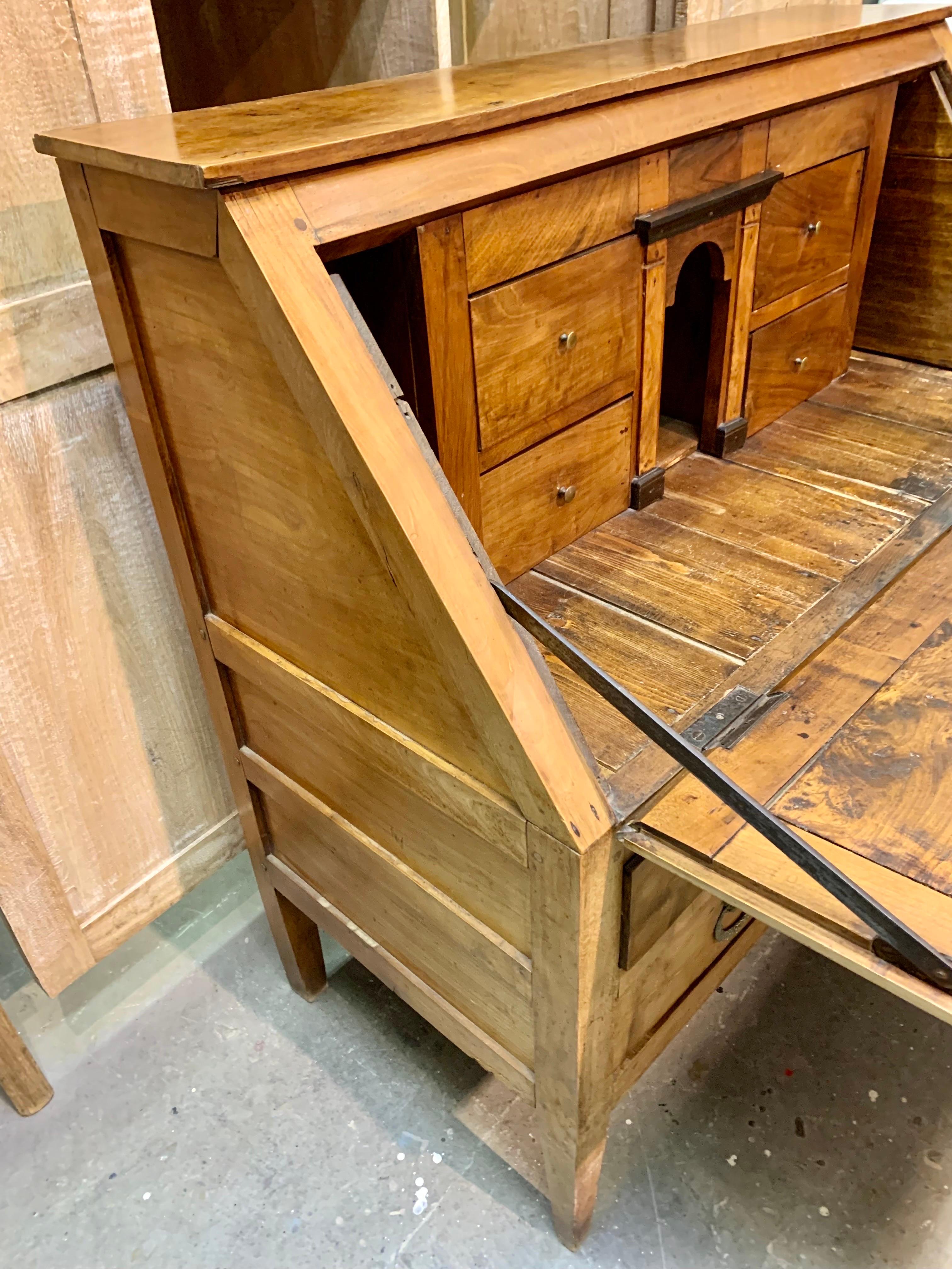 19th Century French Directory Cherry Wood Secretary Desk In Good Condition For Sale In Madrid, ES