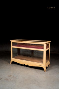 19th Century French display case vitrine