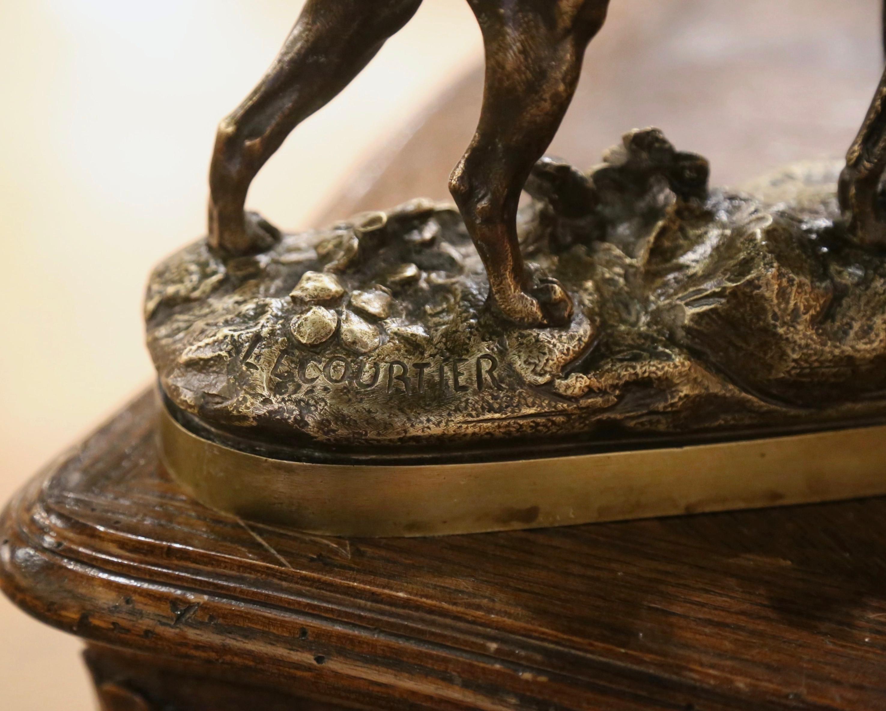 19. Jahrhundert Französisch Hund und Kaninchen Vergoldete Bronze-Skulptur Signiert P. Lecourtier im Angebot 2