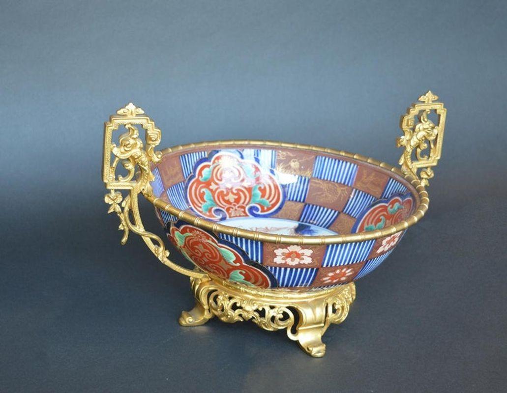 19th Century French Dore Bronze and Imari Porcelain For Sale 1