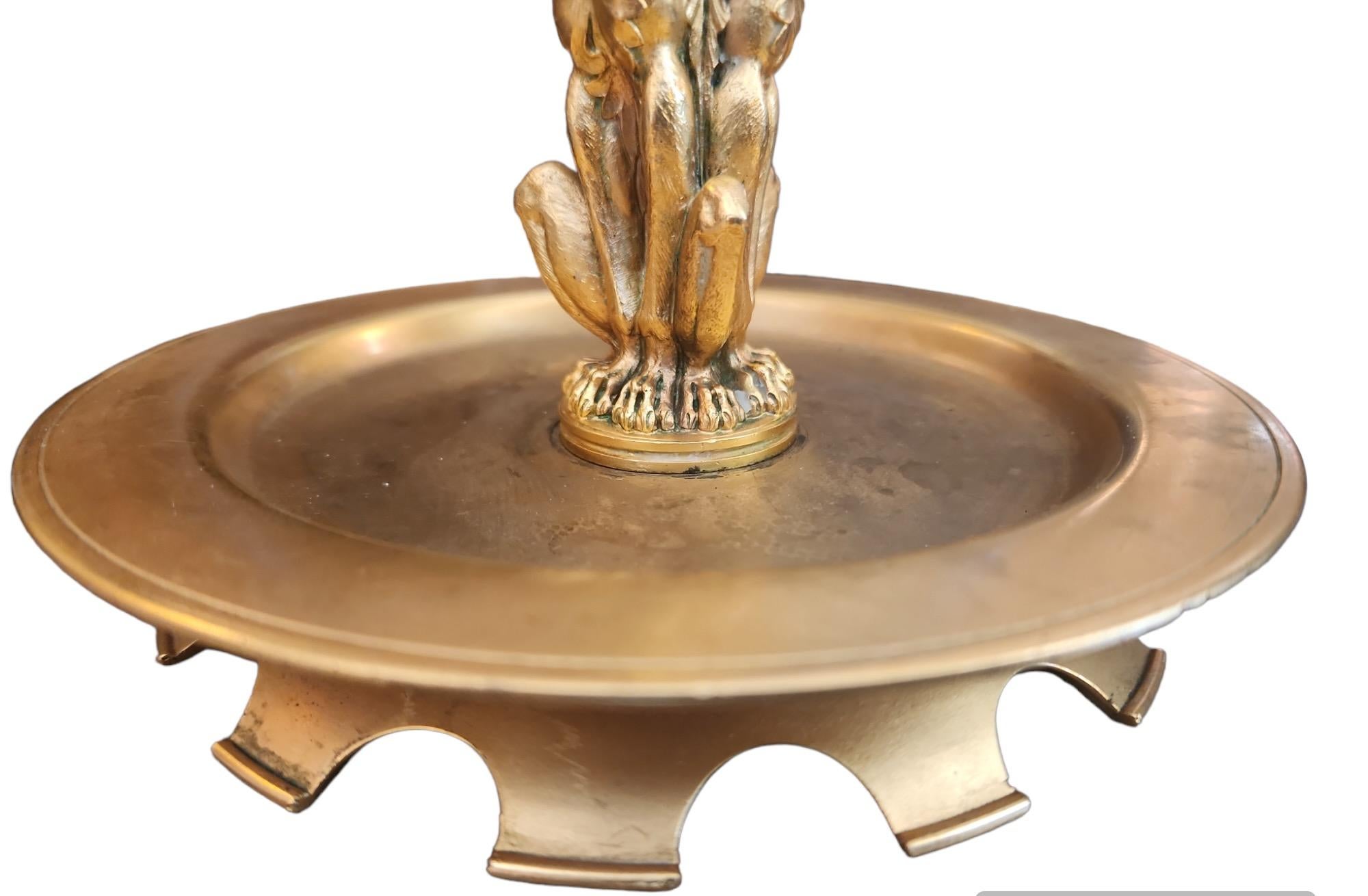 Französische Dore-Kerzenständer aus Bronze des 19. Jahrhunderts im Angebot 1