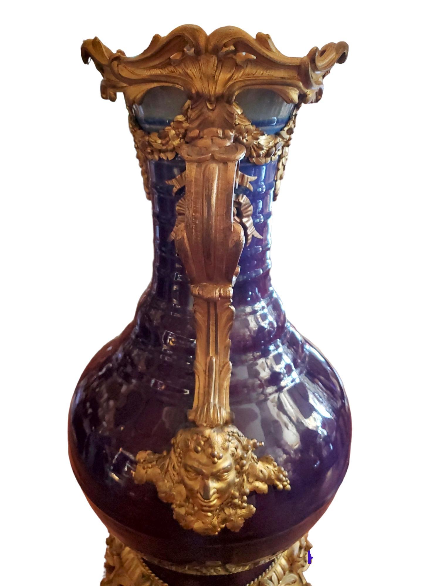 Lampe asiatique française du 19ème siècle montée sur bronze doré Bon état - En vente à Los Angeles, CA