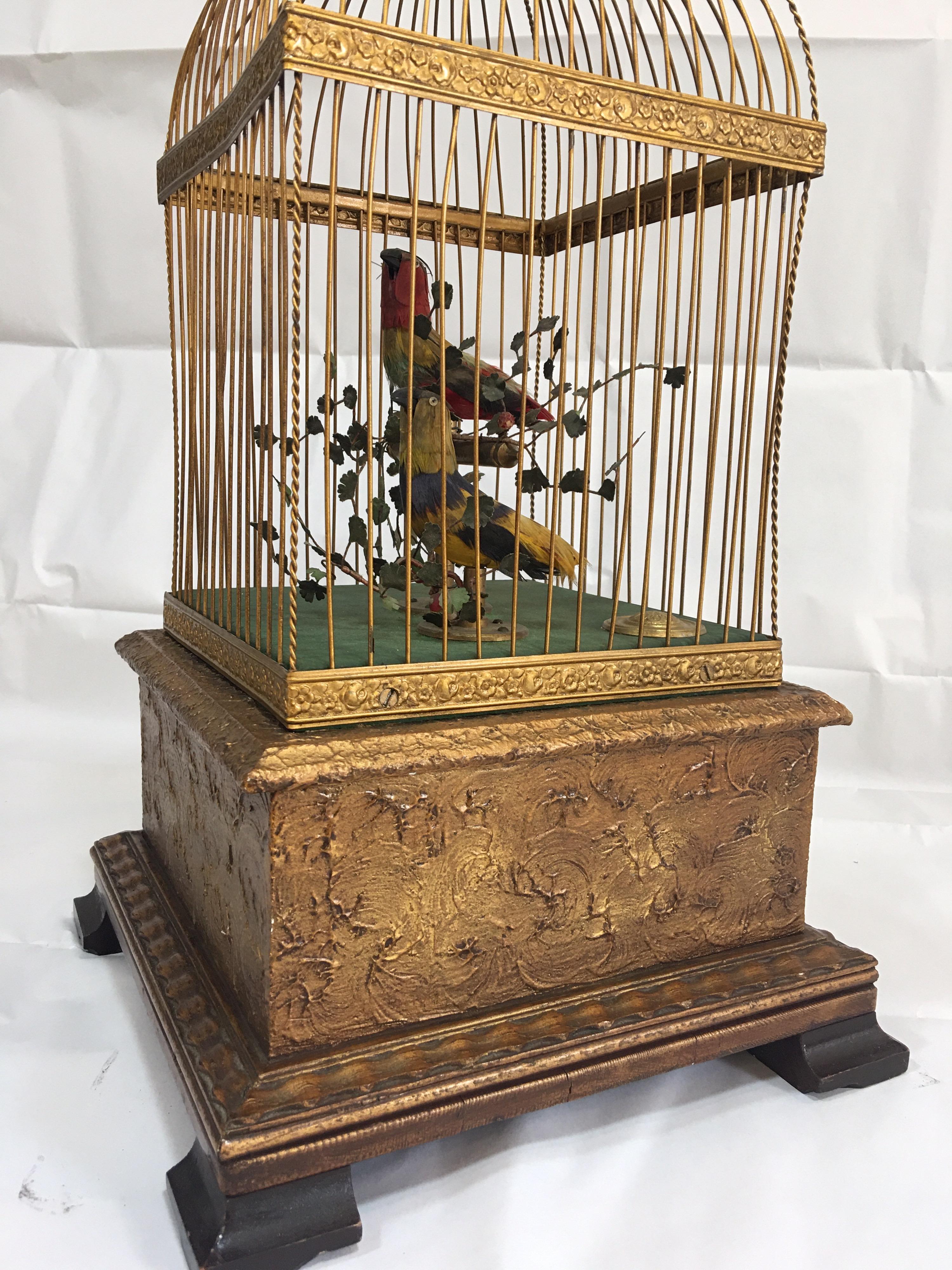 Late 19th Century 19th Century French Double Singing Birds Automation in Cage For Sale