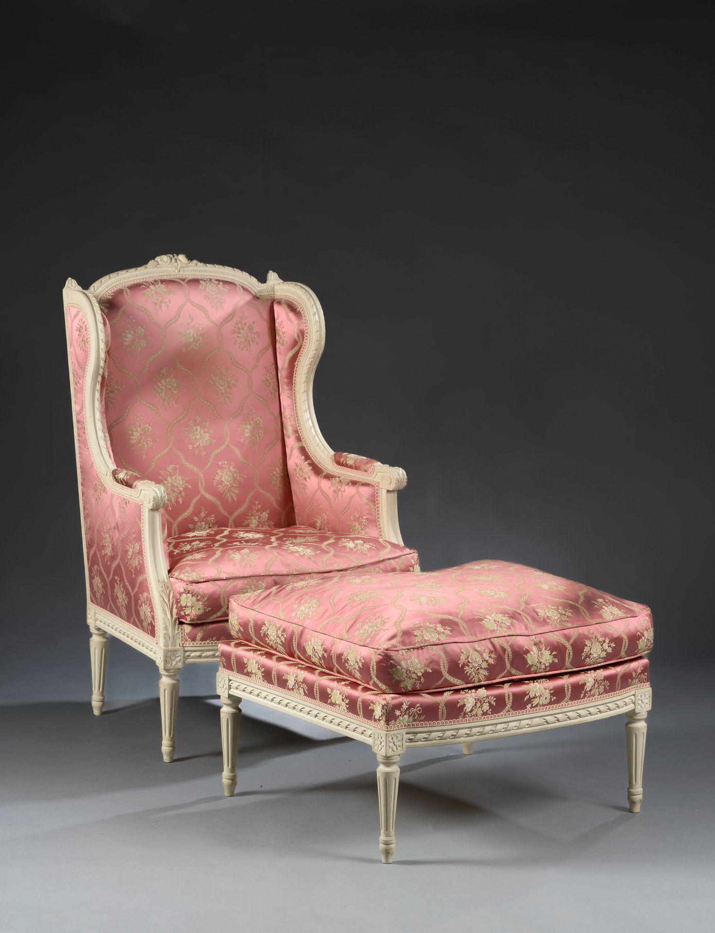 20th century beautiful duchess in two pieces made in moulded, sculpted and white lacquered beech, the flat winged backrest decorated with friezes of ribbons and flowers, the armrests with cuffs sculpted with acanthus leaves, with tapered and fluted