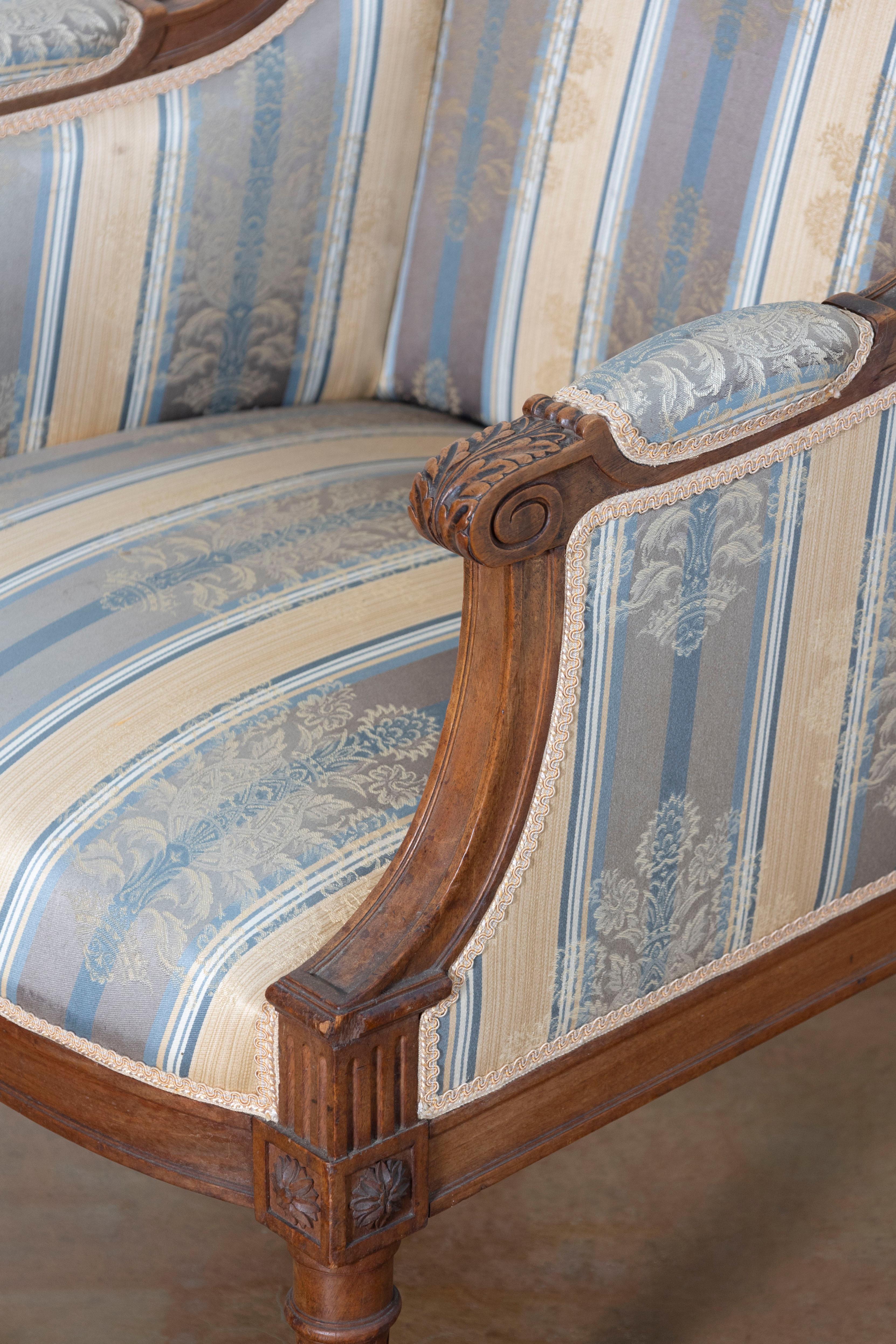 19th Century French Duchesse Brisse For Sale 12