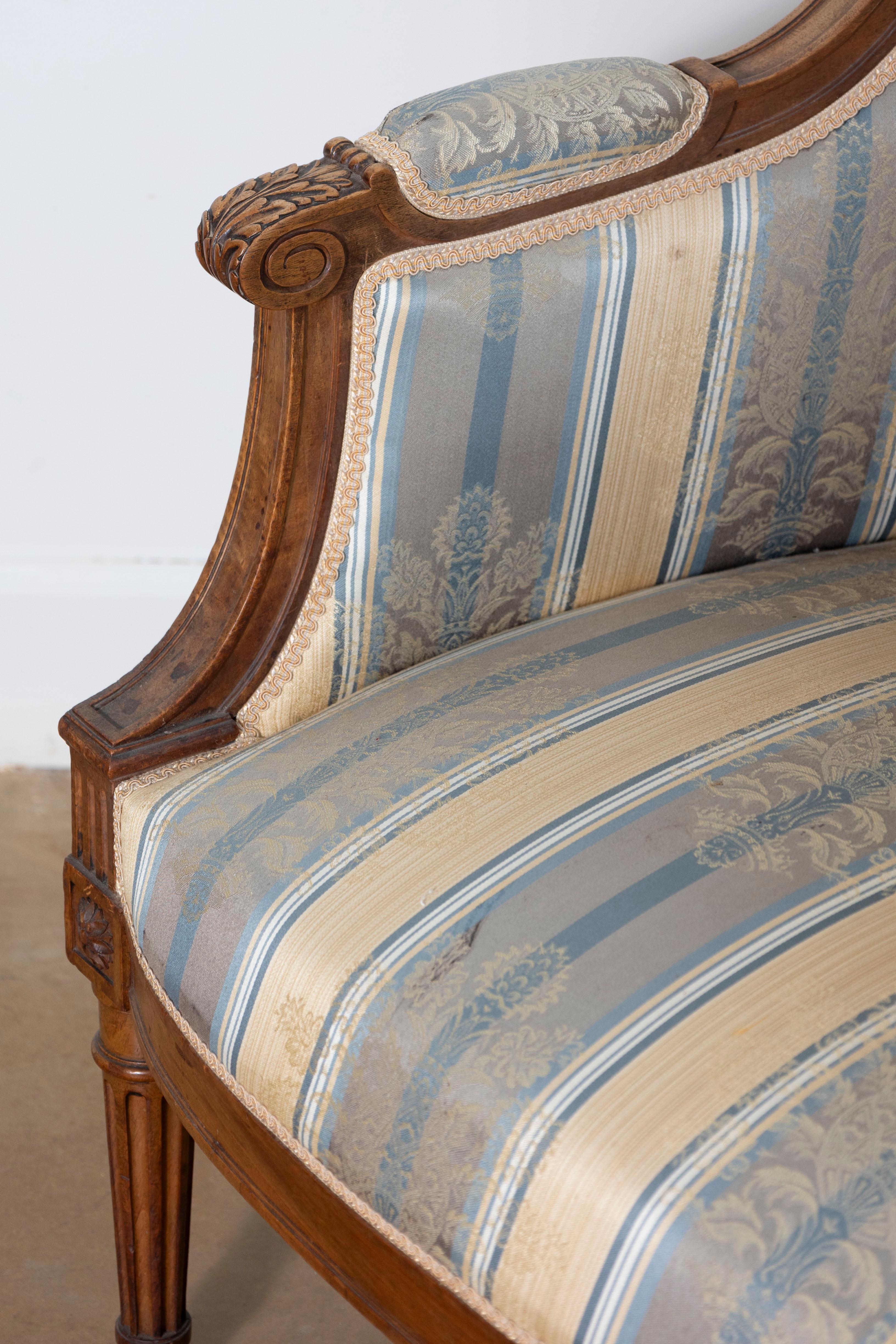 19th Century French Duchesse Brisse For Sale 13