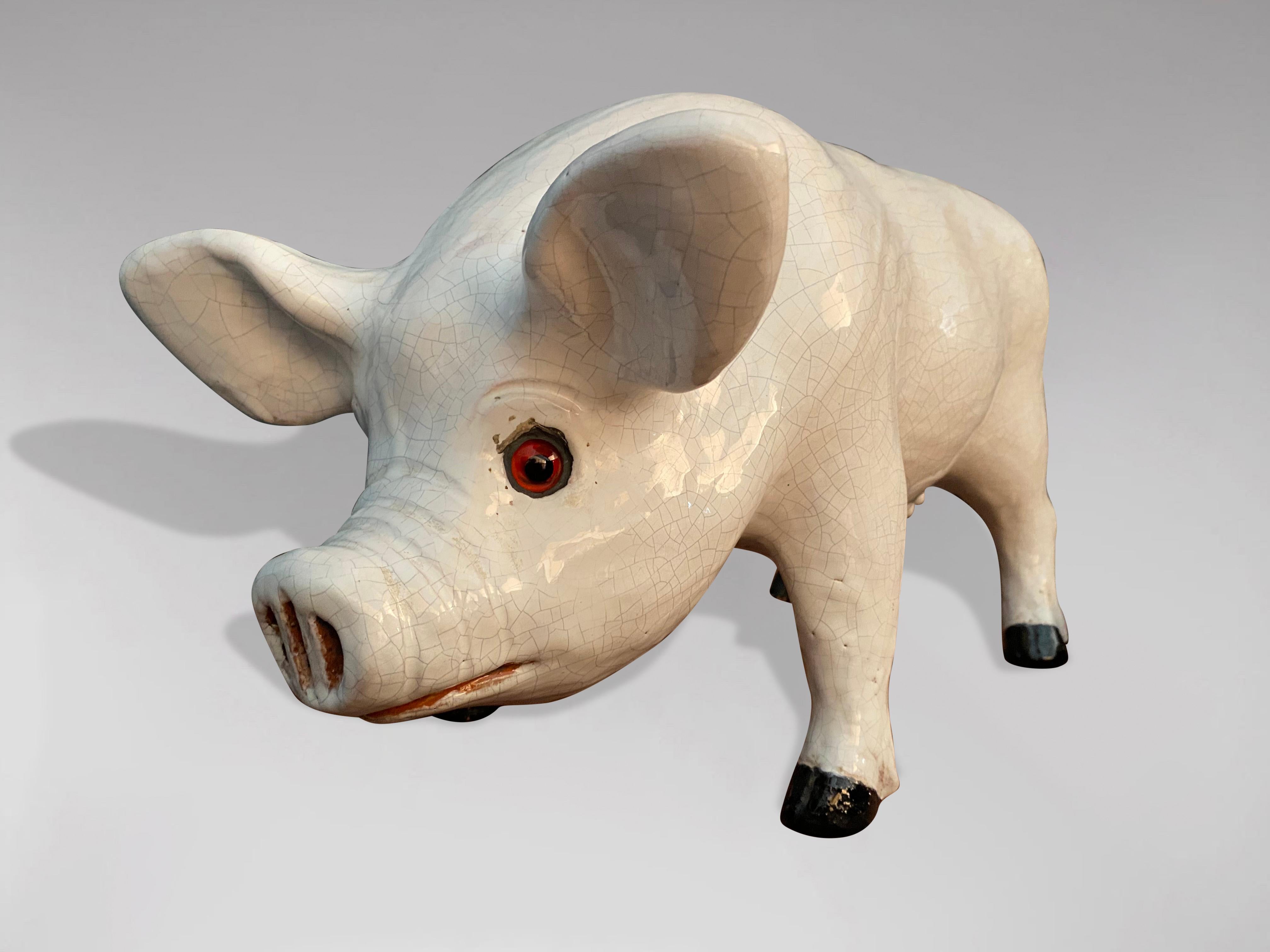 Français Sculpture de porc en faïence française du 19ème siècle de Bavent en Normandie en vente