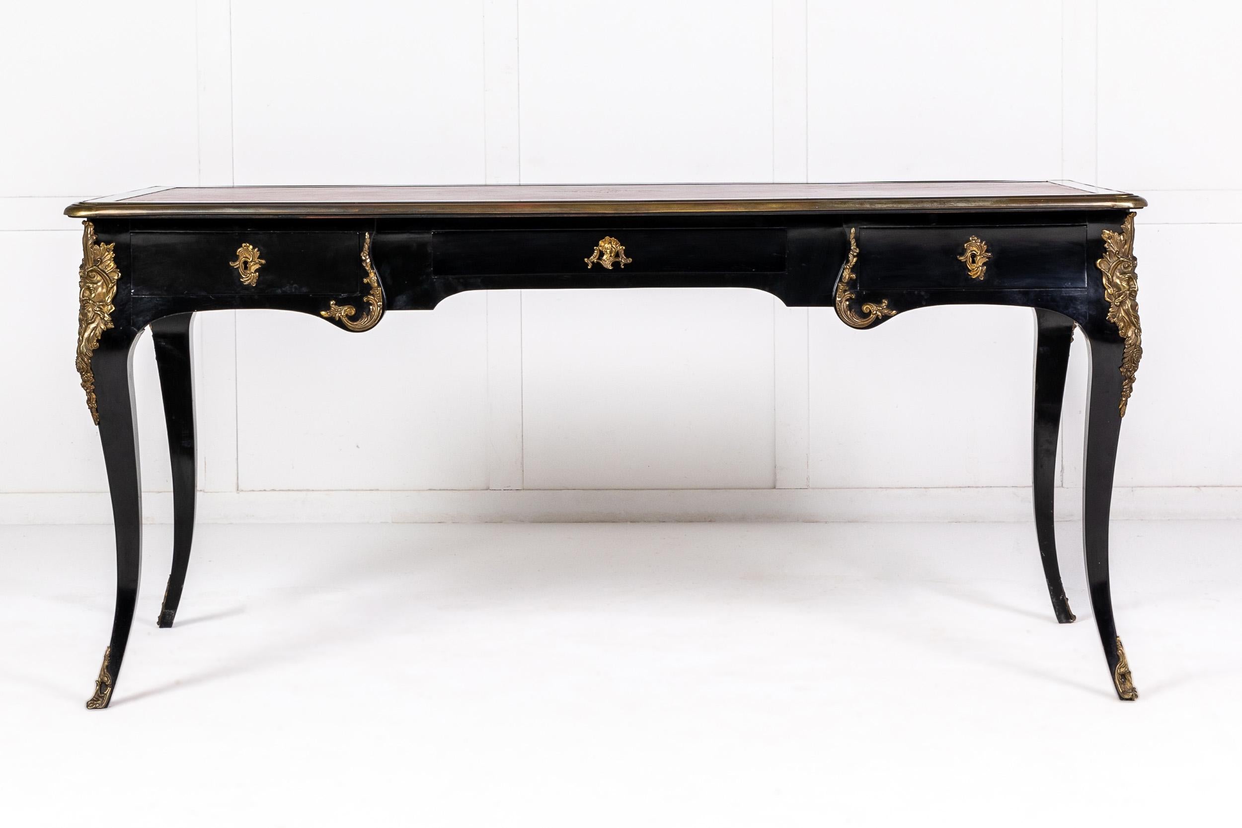 19. Jahrhundert Französisch Ebonised Bureau Plât im Angebot 1