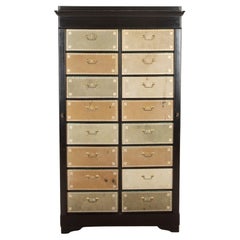 Commodes and Chests of Drawers