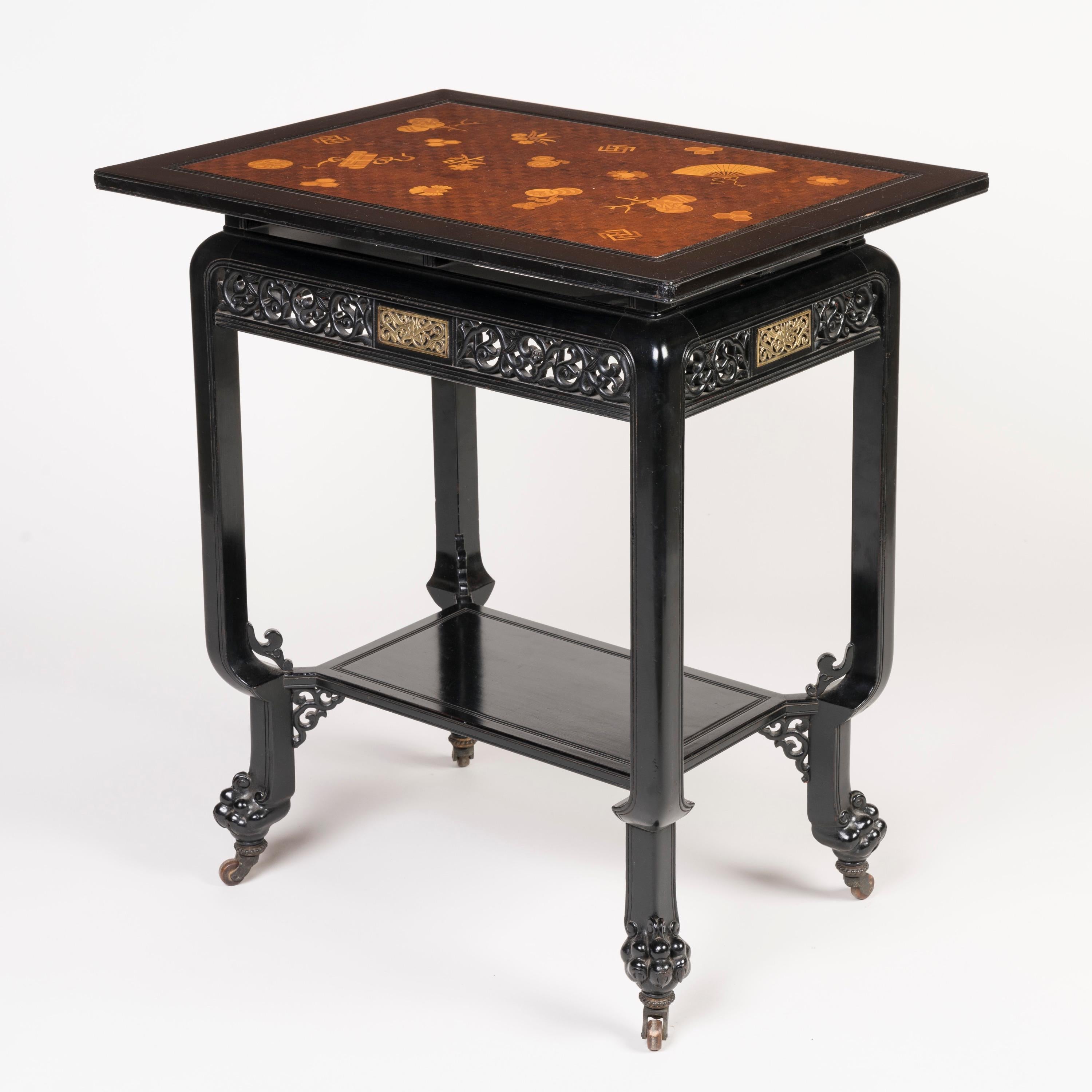 Japonisme Table française du 19ème siècle de style japonais attribuée à Viardot en vente