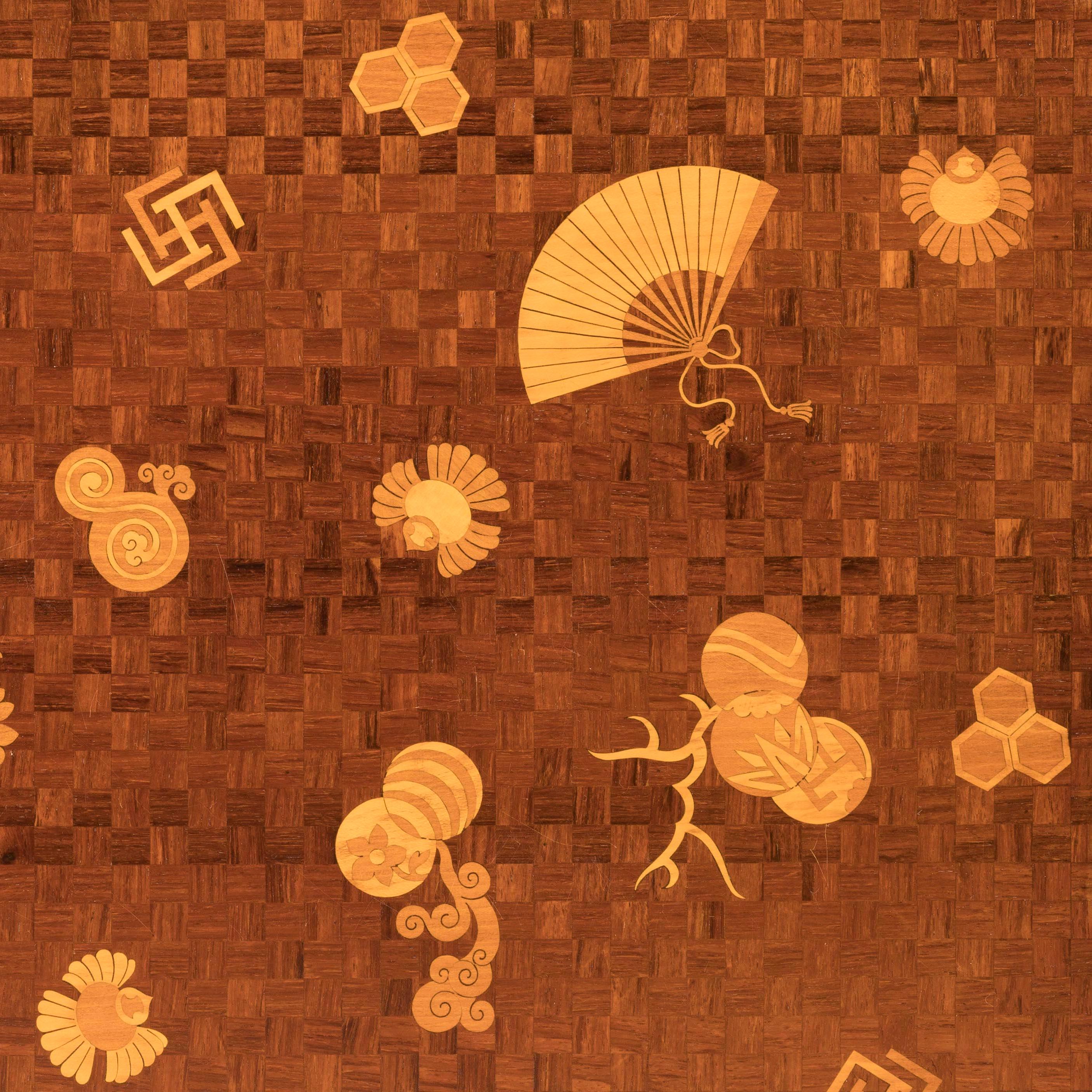 XIXe siècle Table française du 19ème siècle de style japonais attribuée à Viardot en vente