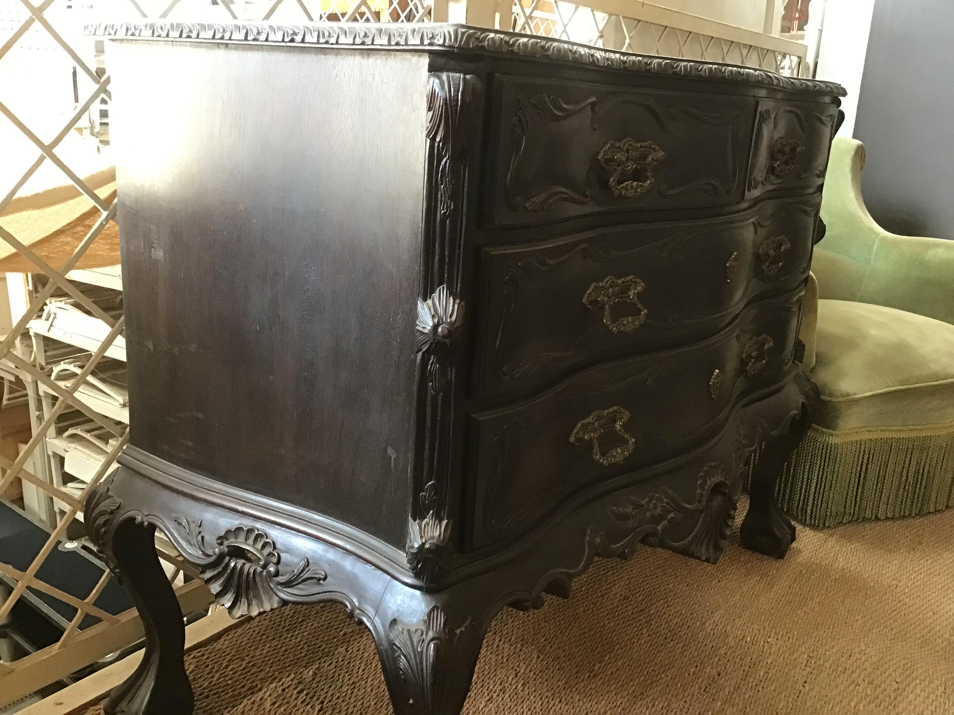 19th Century French Ebonized Chest of Drawers with Its Original Patina, 1890s In Good Condition For Sale In Florence, IT