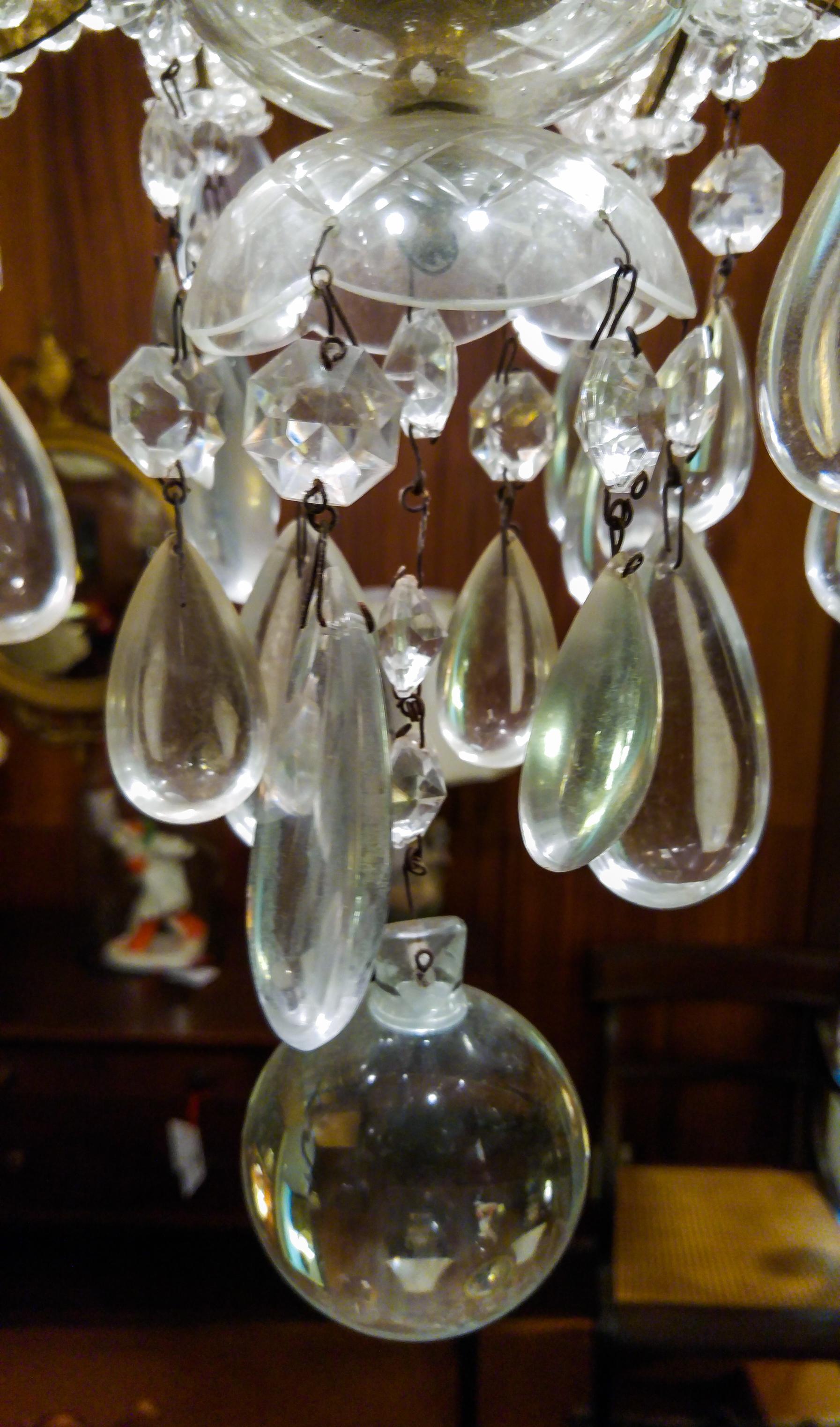 19th Century French Eight-Light Crystal Chandelier For Sale 4