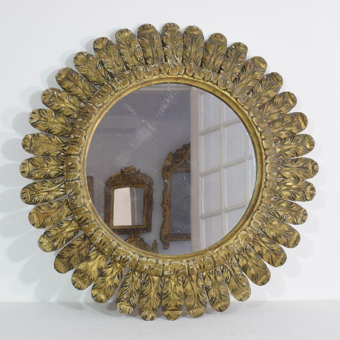 Hand-Carved 19th Century French Elegant Gilt Carved Wood Circular Feather Mirror
