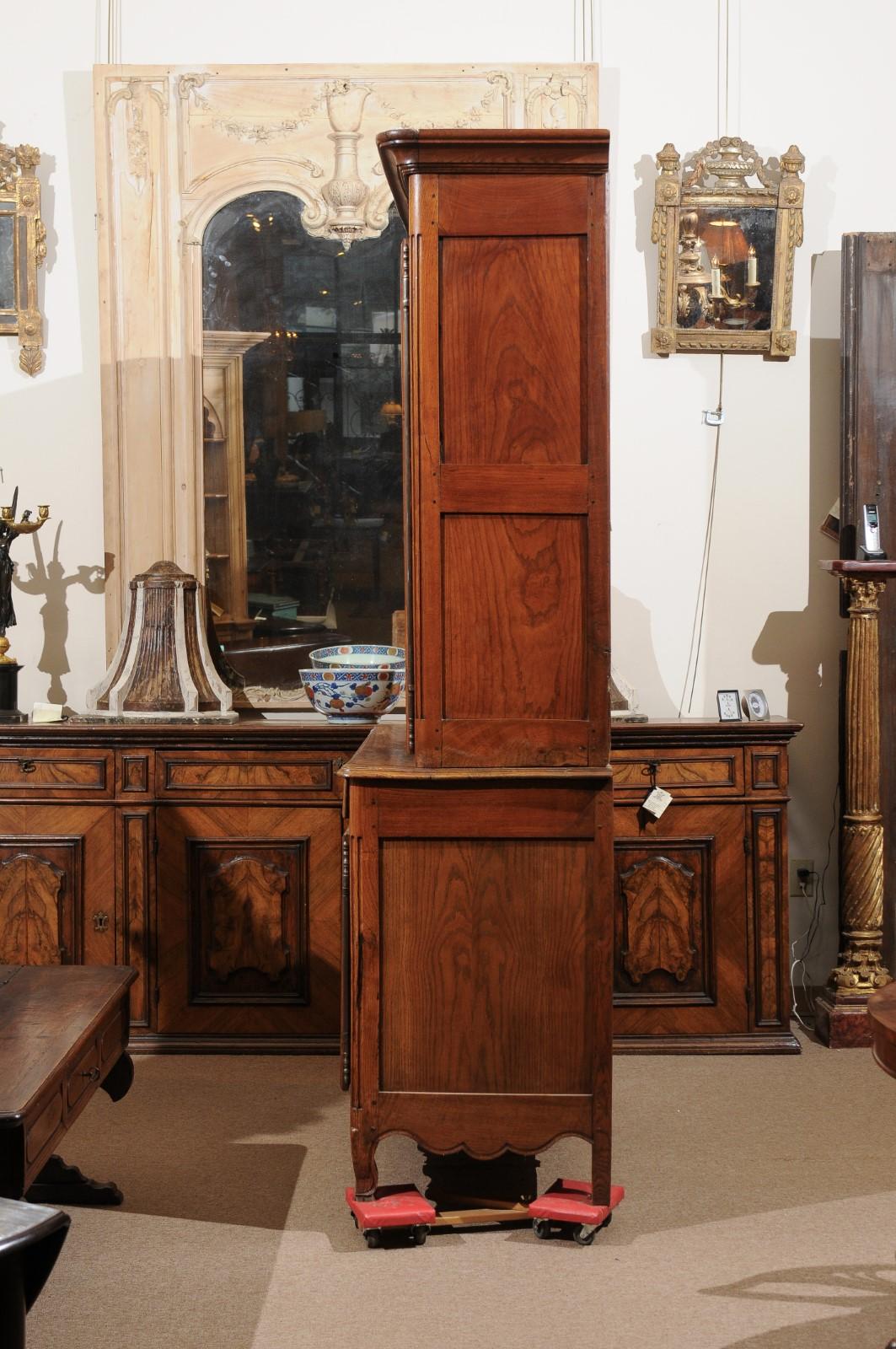 19th Century French Elm Buffet Deux Corps For Sale 9