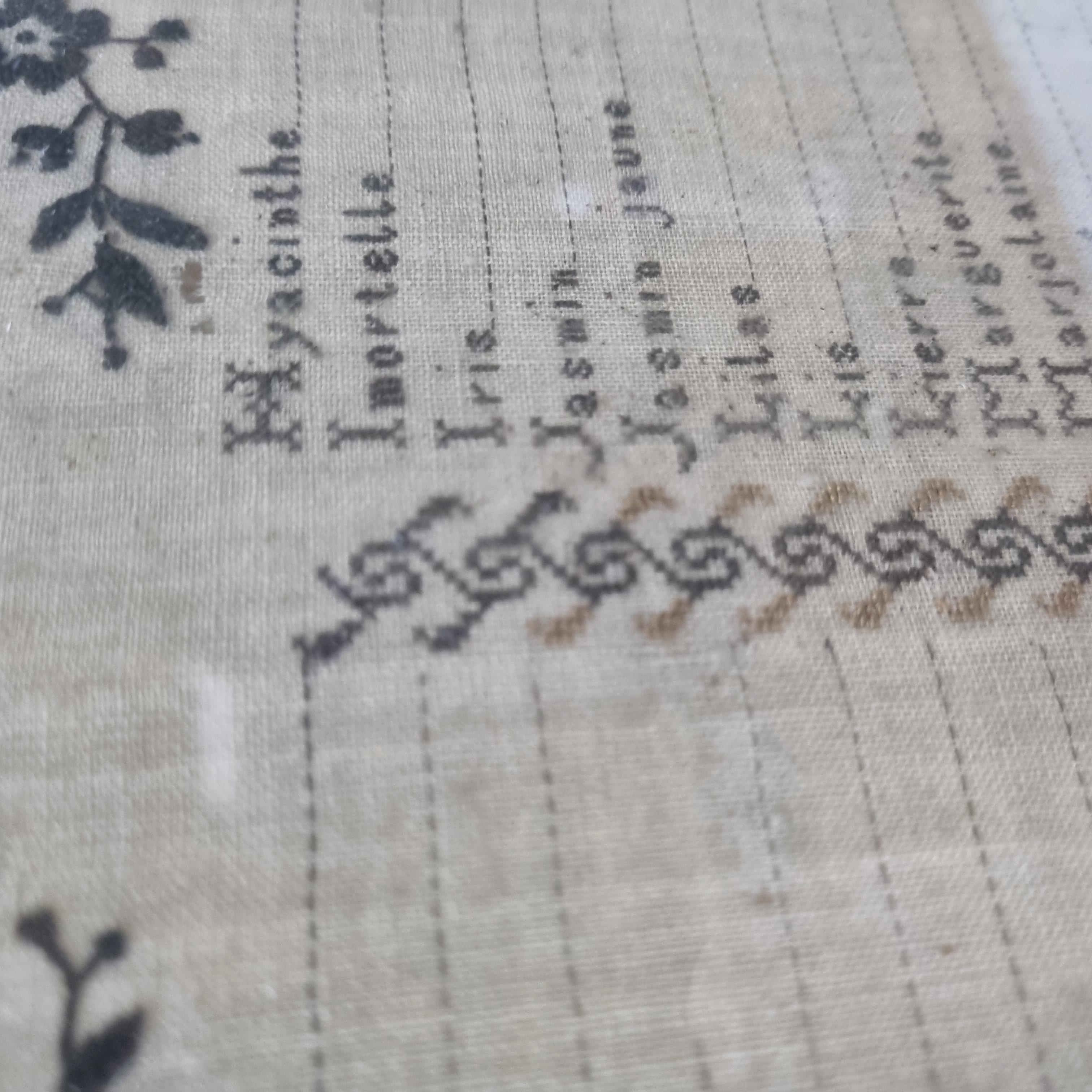 19th Century French Embroidery For Sale at 1stDibs