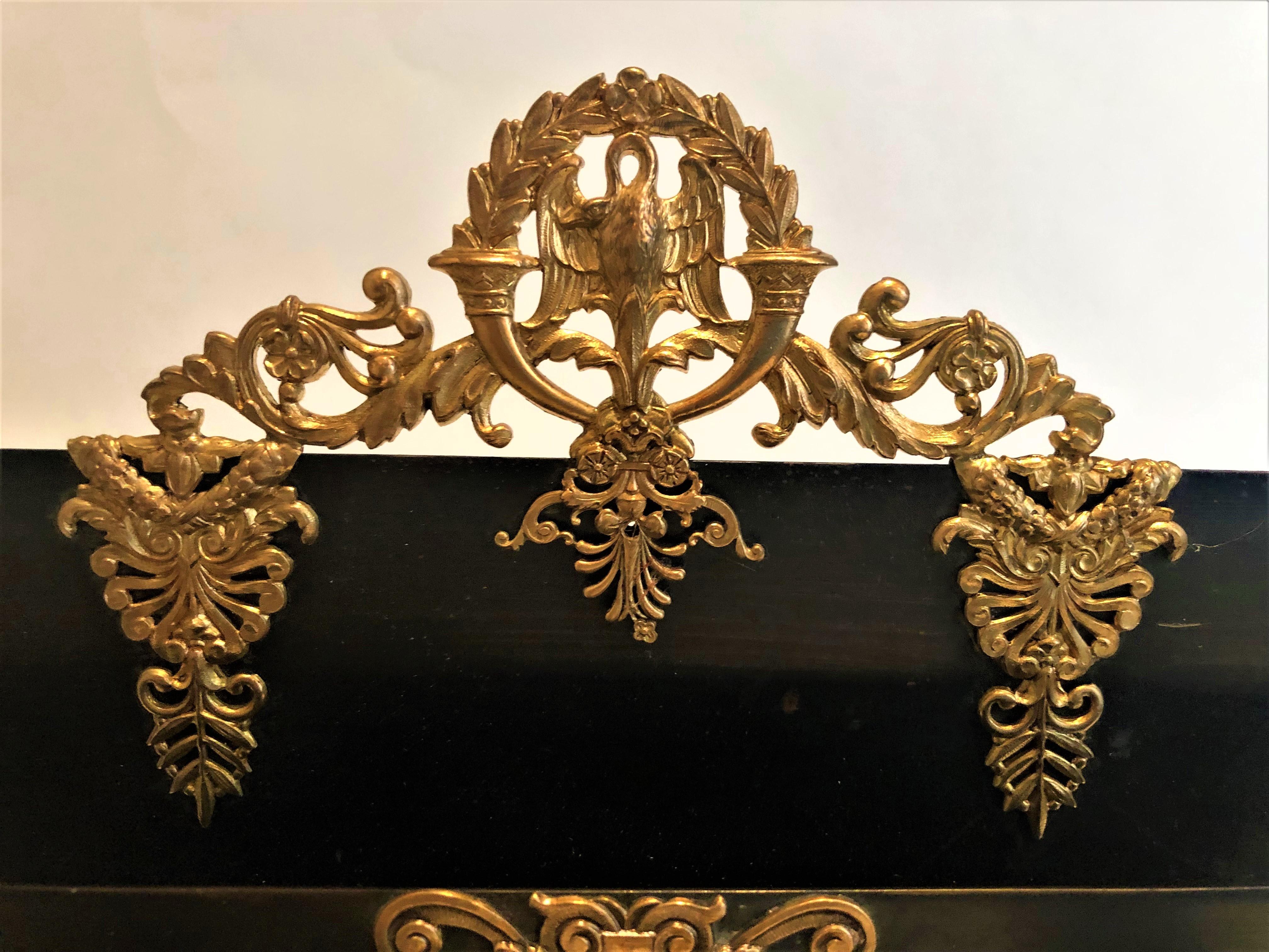 Exceptional 19th century French Empire desk letter holder with gilt bronze. In very good original conditions. Perfect for any entrance console table or for any desk.
Ormolu finely decorated papers / letters holder.