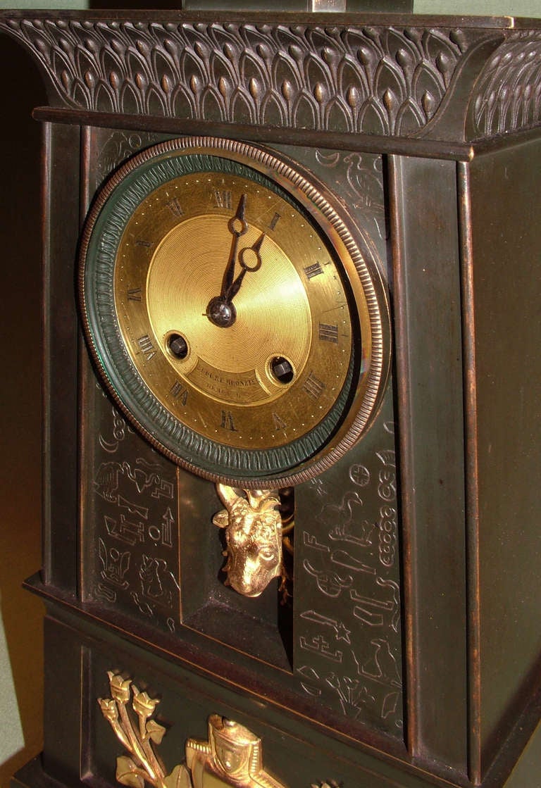 19th Century French Empire Bronze & Ormolu Egyptian Style Clock Clock In Good Condition For Sale In London, GB