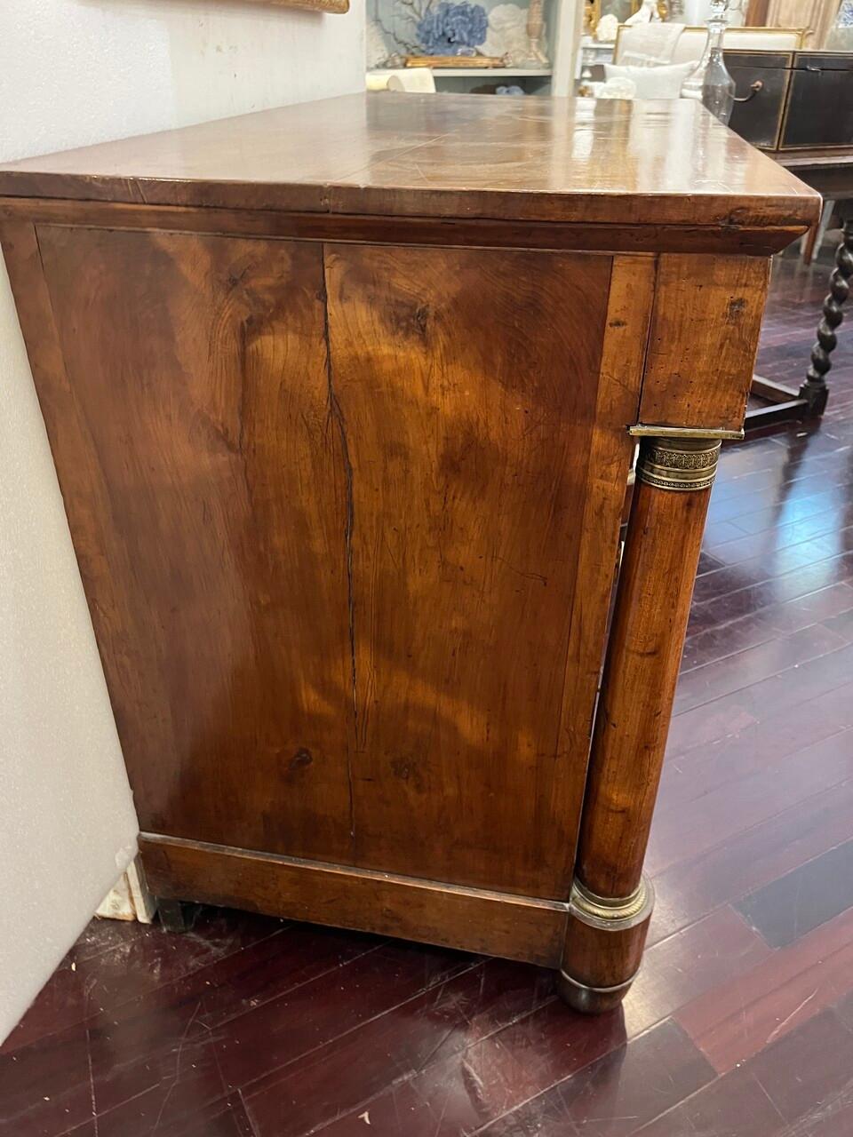 Ottone Cassettiera Impero francese del XIX secolo in vendita