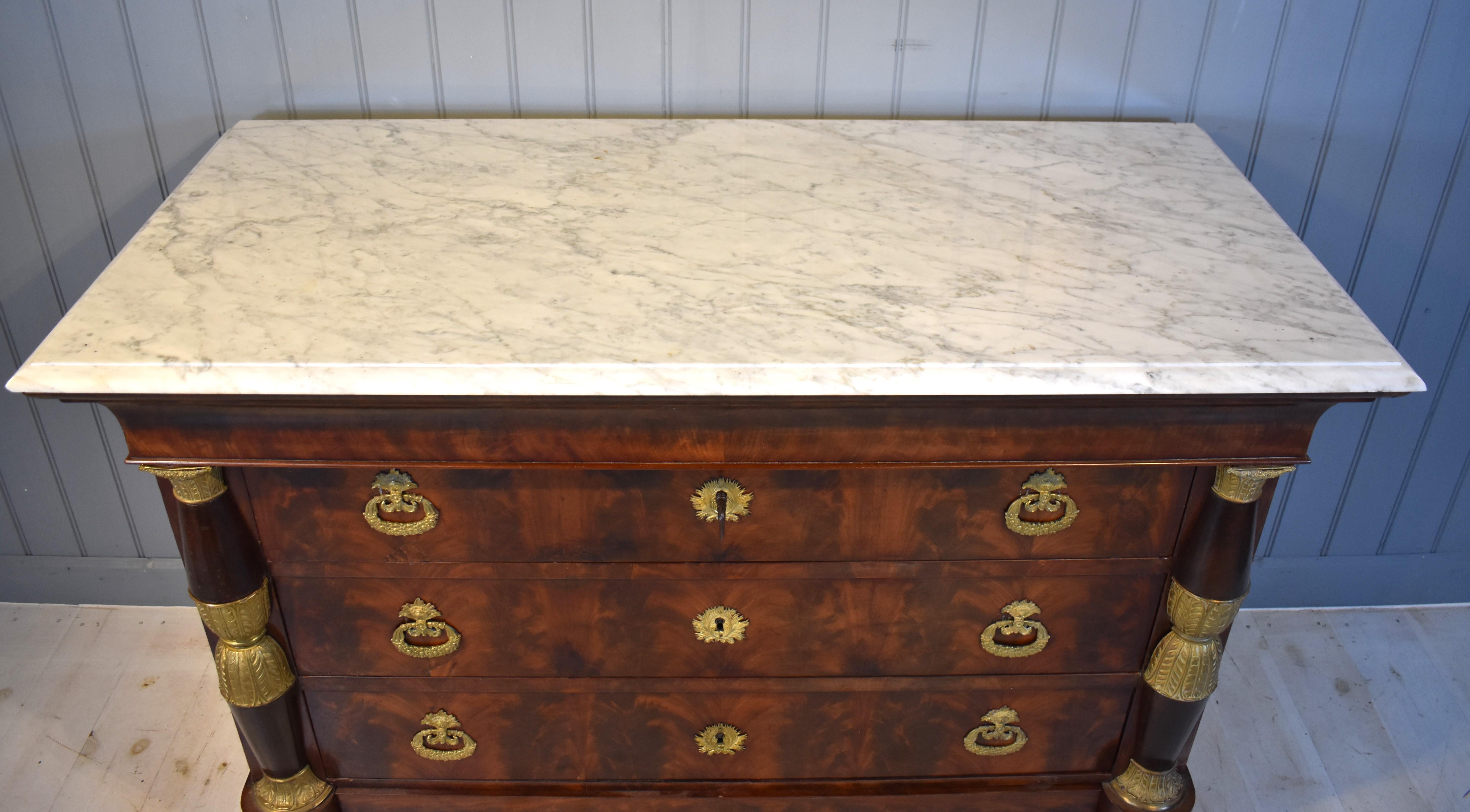 Veneer 19th century French Empire Commode chest of drawers For Sale