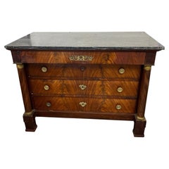 Commodes and Chests of Drawers