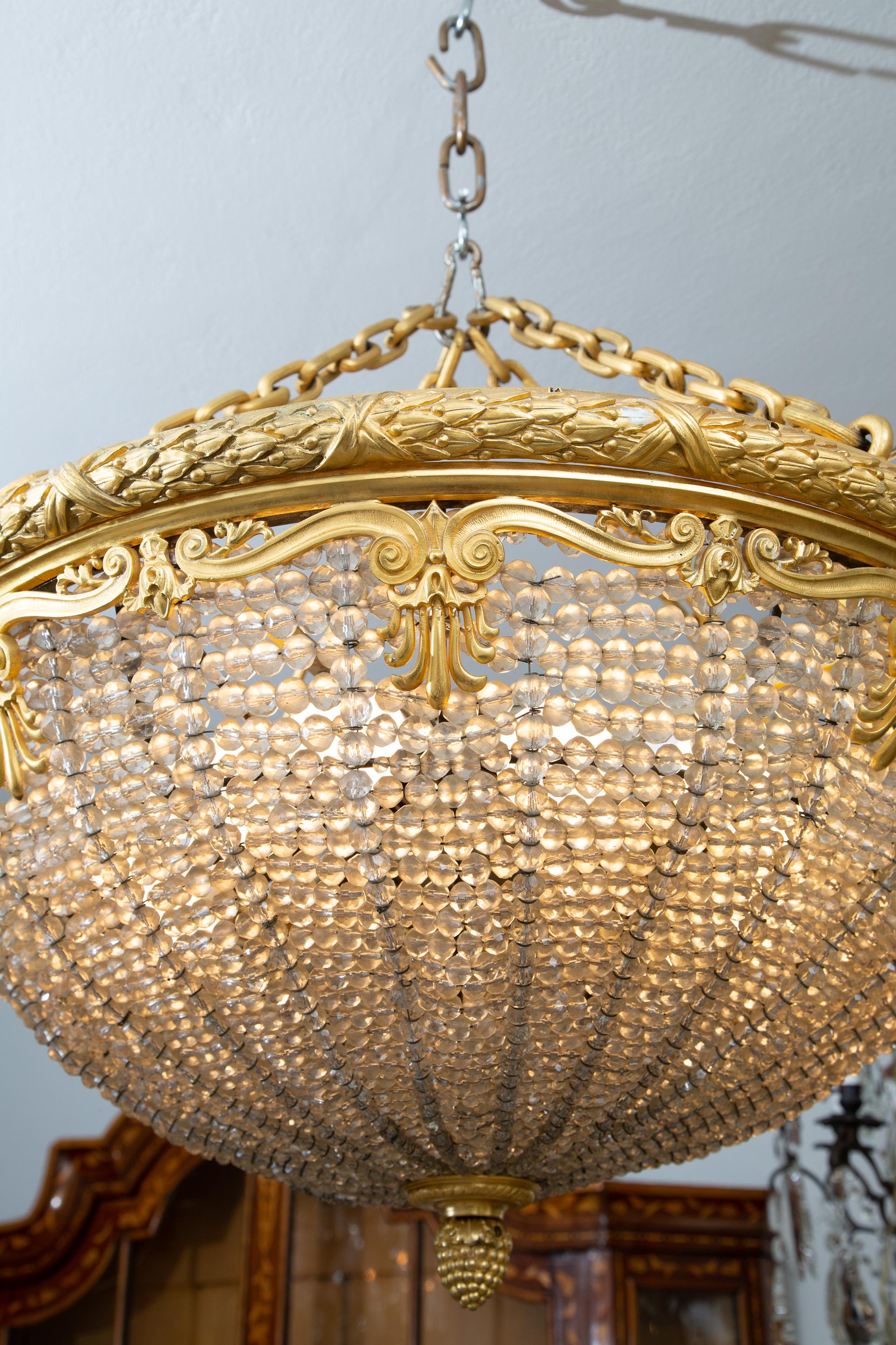19th Century French Empire Crystal and Gilt Bronze Chandelier For Sale 2