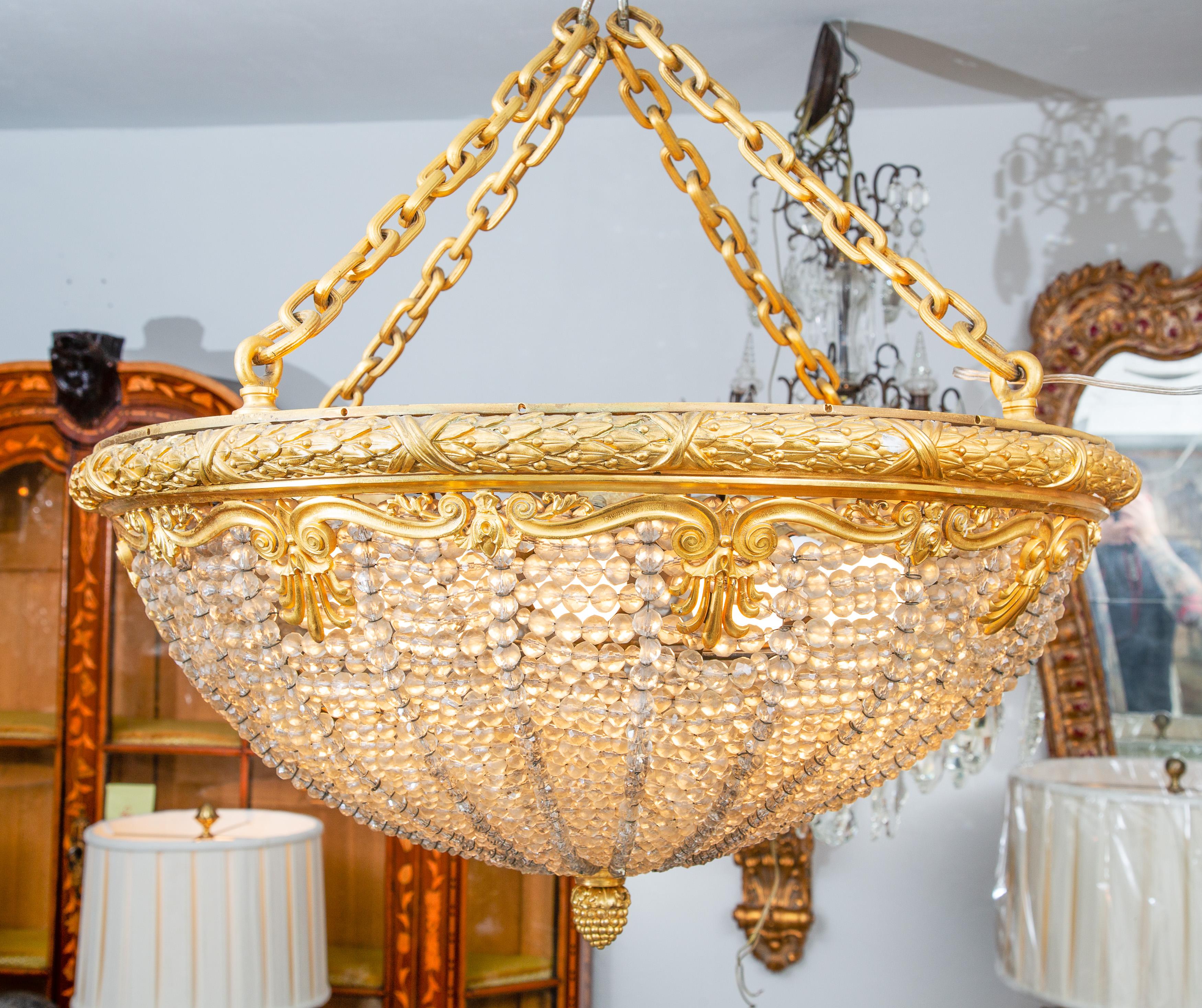 19th Century French Empire Crystal and Gilt Bronze Chandelier For Sale 3