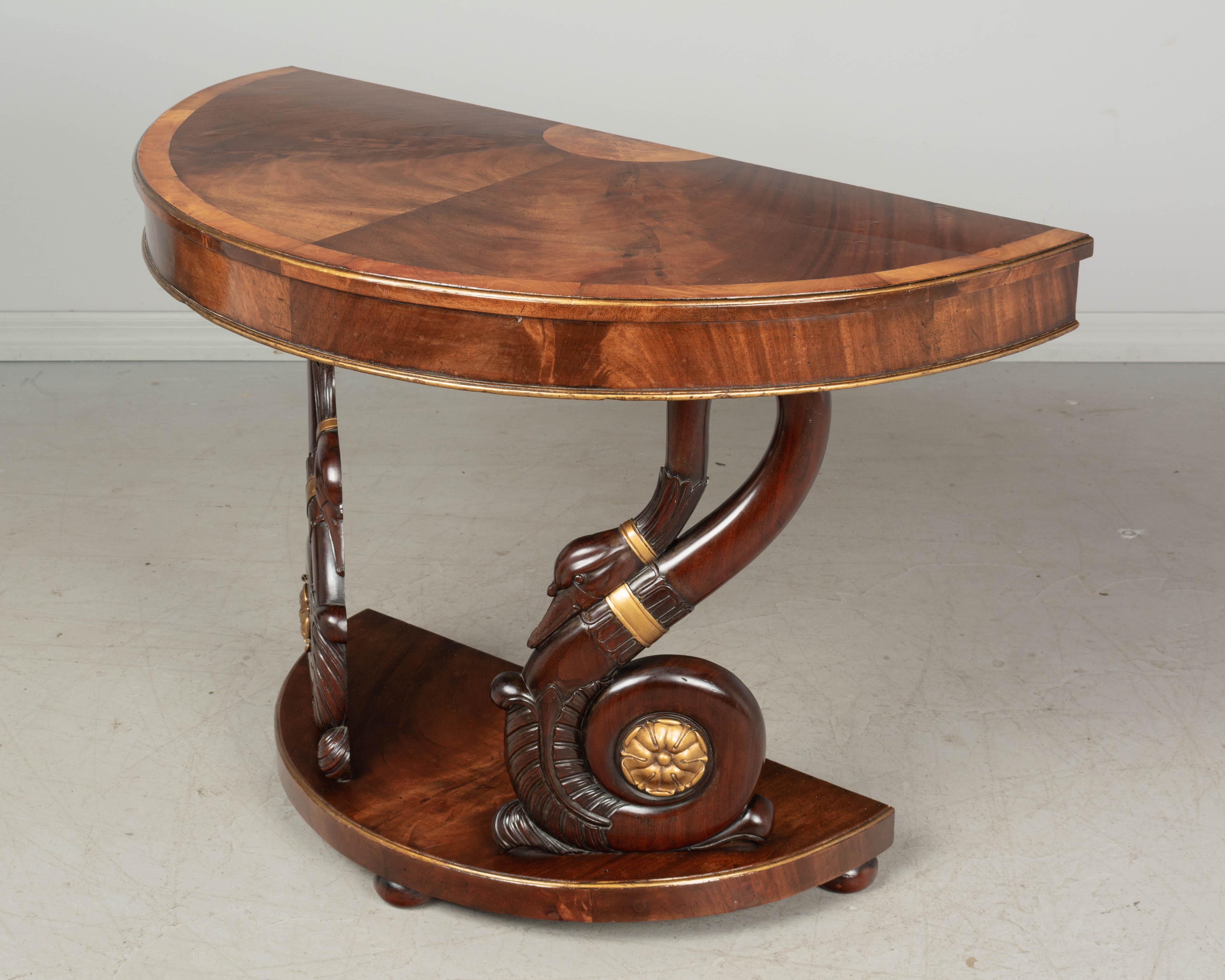 Table console demi-lune de style Empire français du XIXe siècle Bon état - En vente à Winter Park, FL