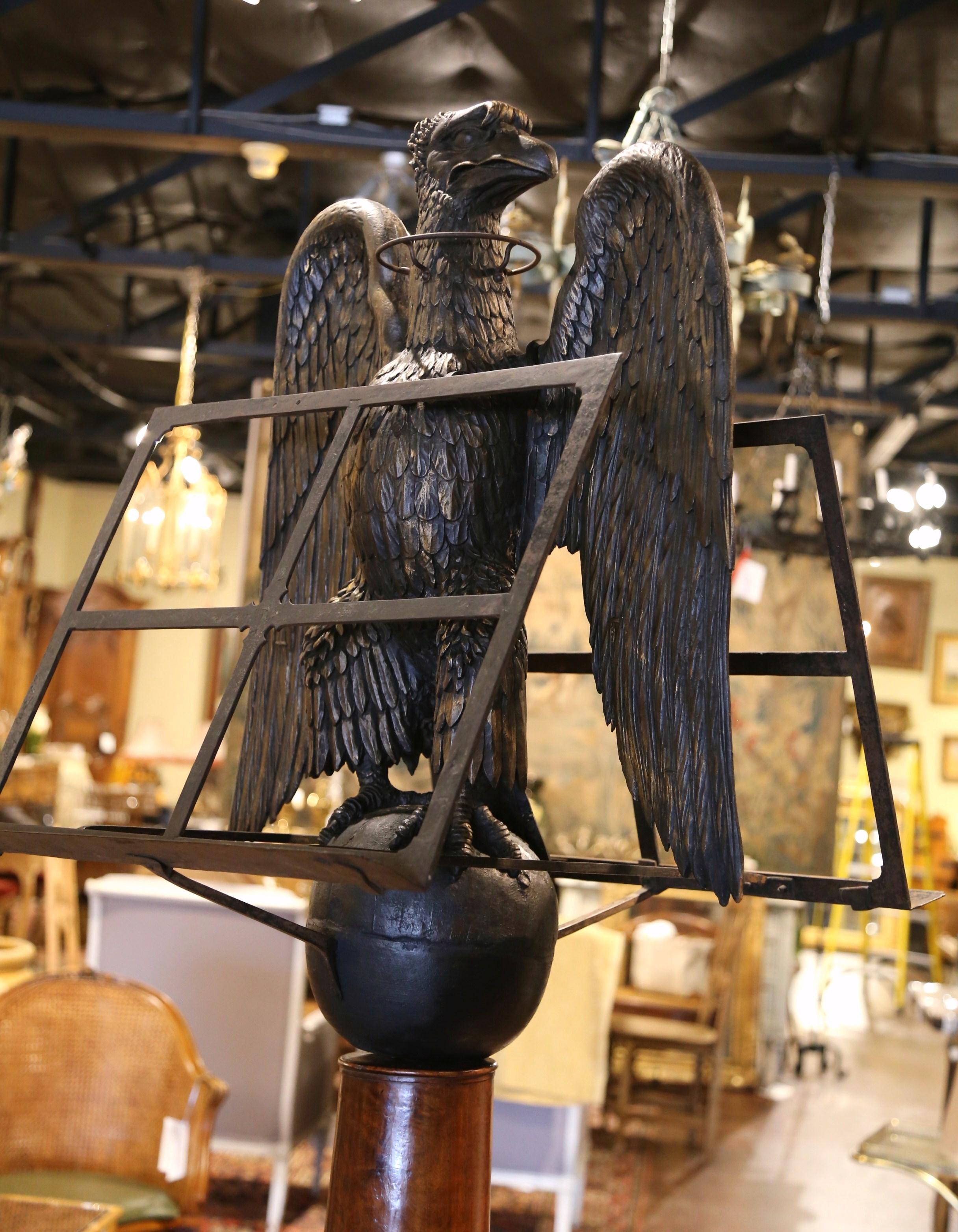 Lecterne à double face de l'Empire français du 19e siècle sur meuble avec aigle sculpté Excellent état - En vente à Dallas, TX