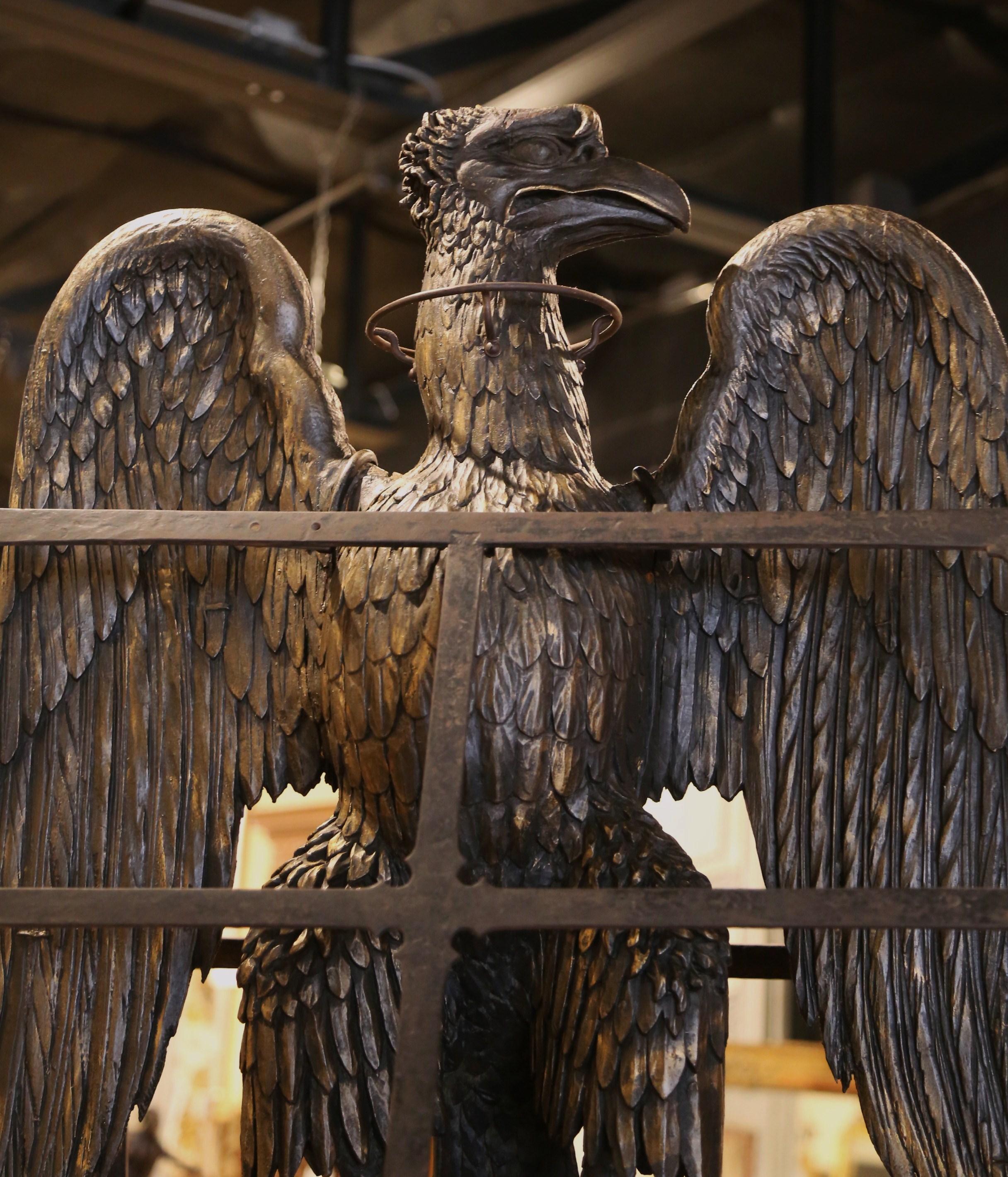 Lecterne à double face de l'Empire français du 19e siècle sur meuble avec aigle sculpté en vente 1