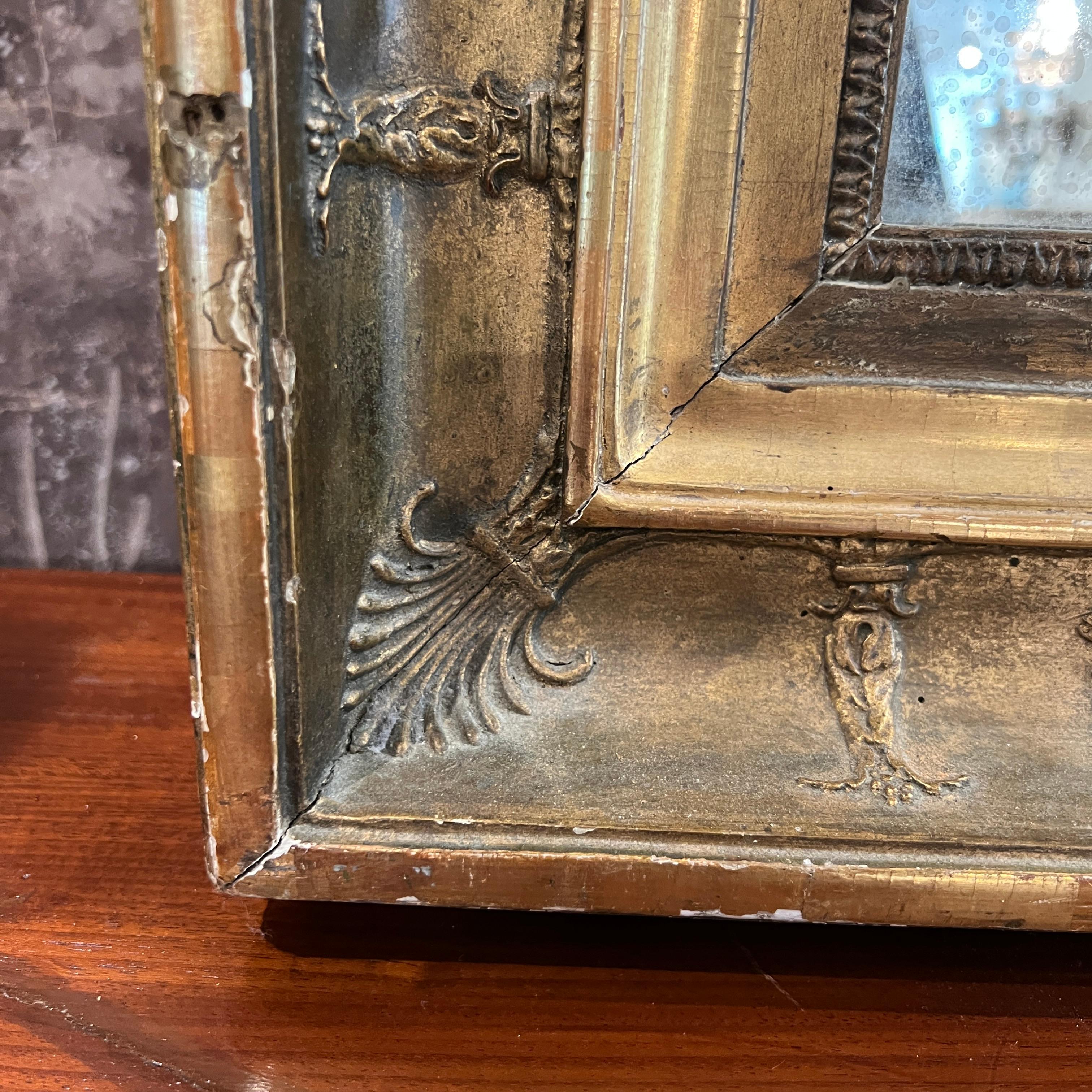 Miroir Antique Doré du 19ème siècle de l'Empire Français -Médium État moyen - En vente à New Orleans, LA