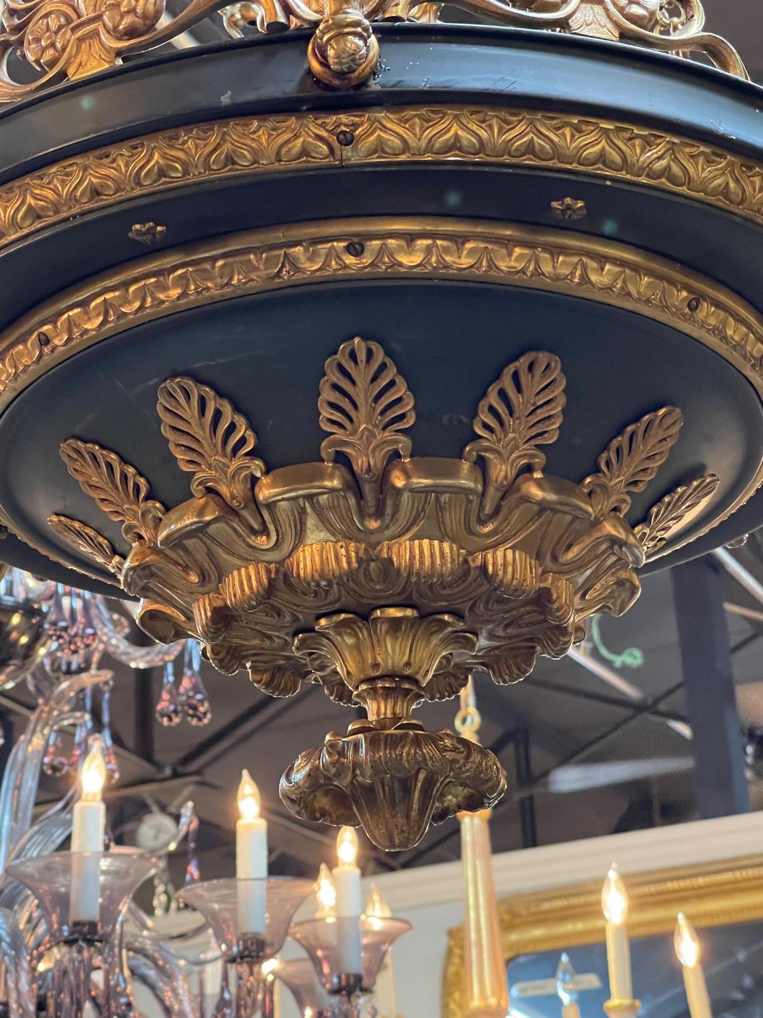 19th Century French Empire Gilt Bronze and Tole Chandelier with 8 Lights In Good Condition In Dallas, TX