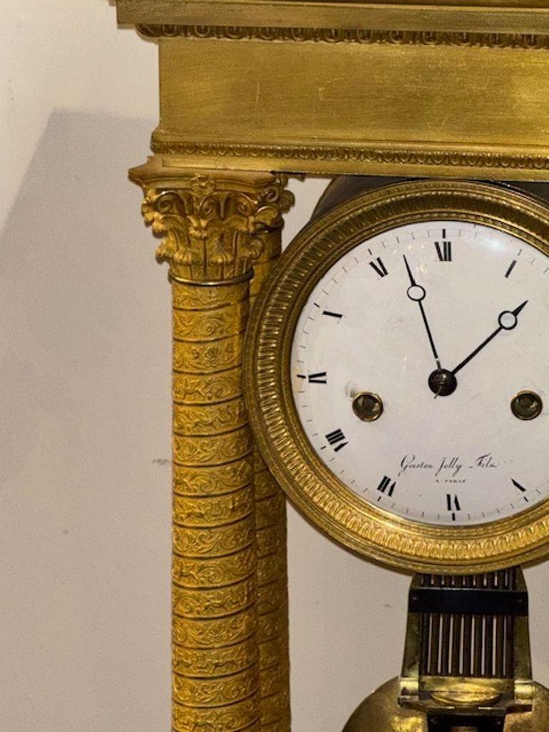 19th Century French Empire Gilt Bronze Mantel Clock For Sale 1