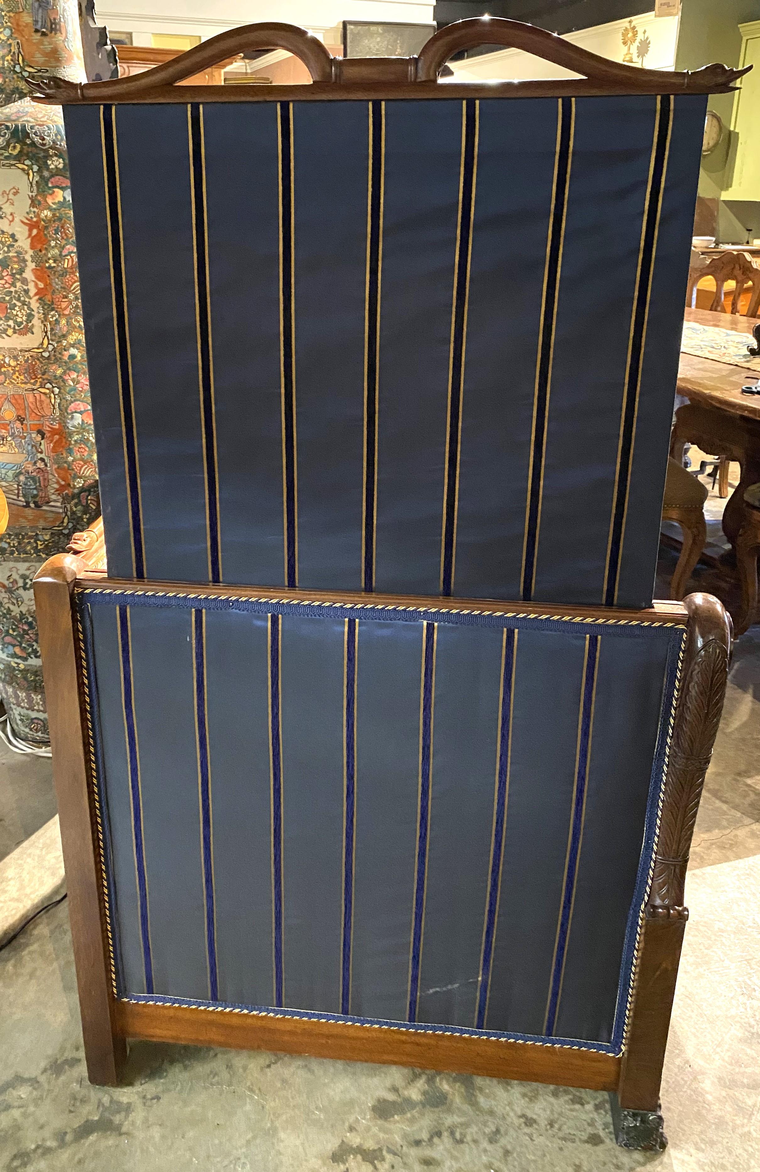 19th Century French Empire “Kissing Settee” with Privacy Screens In Good Condition For Sale In Milford, NH