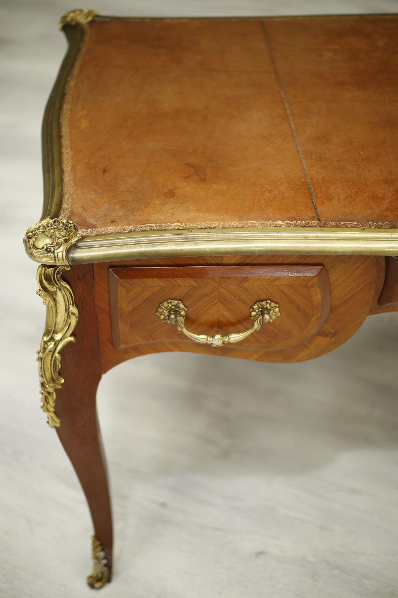 19th Century French Empire Mahogany and Leather Desk In Excellent Condition In Malton, GB